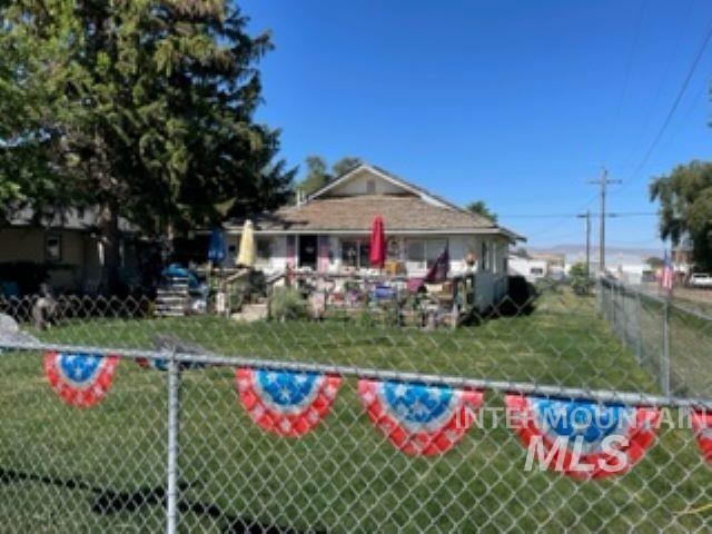 19 Randolph, Melba, Idaho 83641, 2 Bedrooms, 1 Bathroom, Residential For Sale, Price $284,900,MLS 98890073