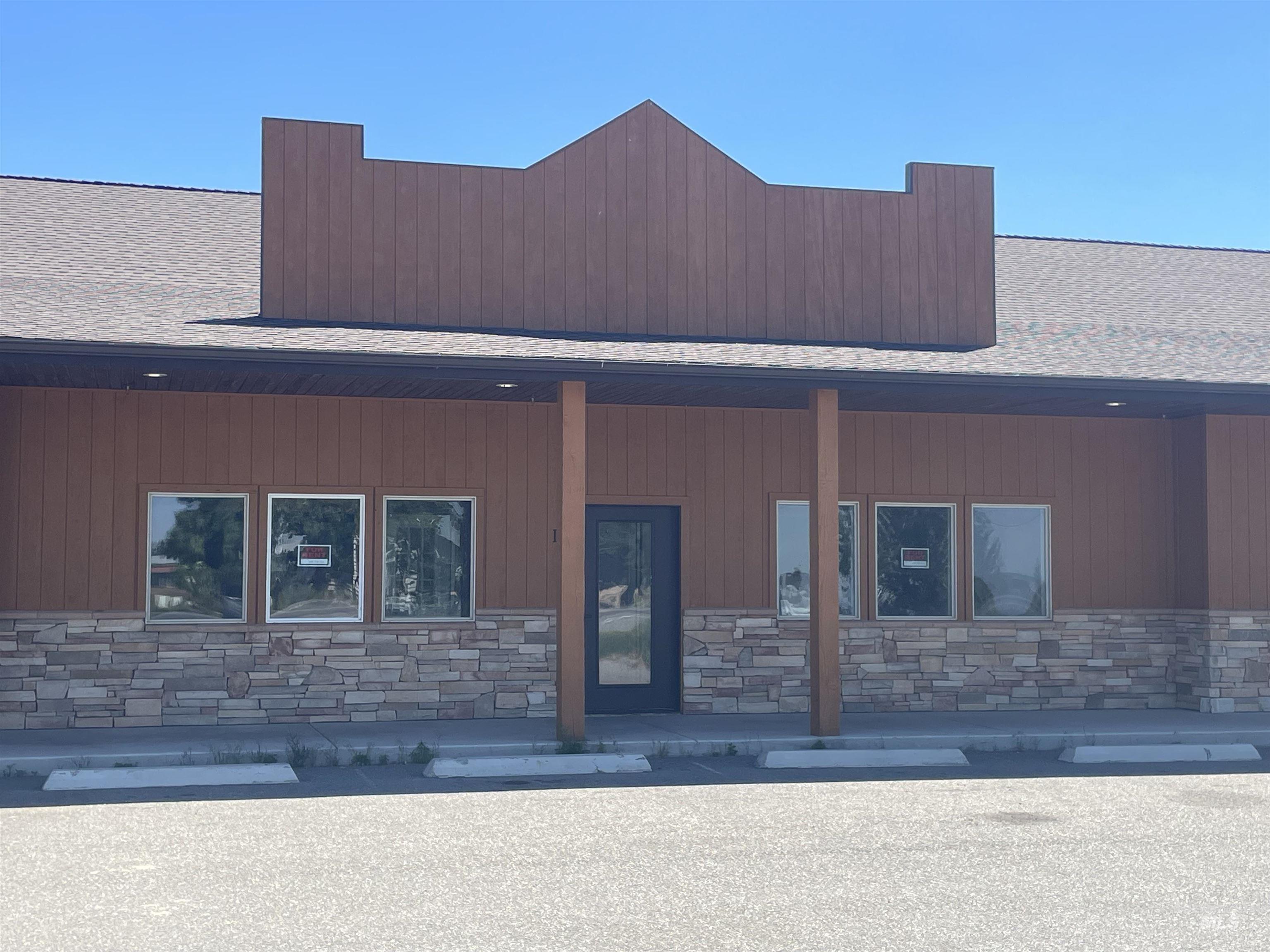 410 N Highway 75, Shoshone, Idaho 83352, Business/Commercial For Sale, Price $21,600,MLS 98890346