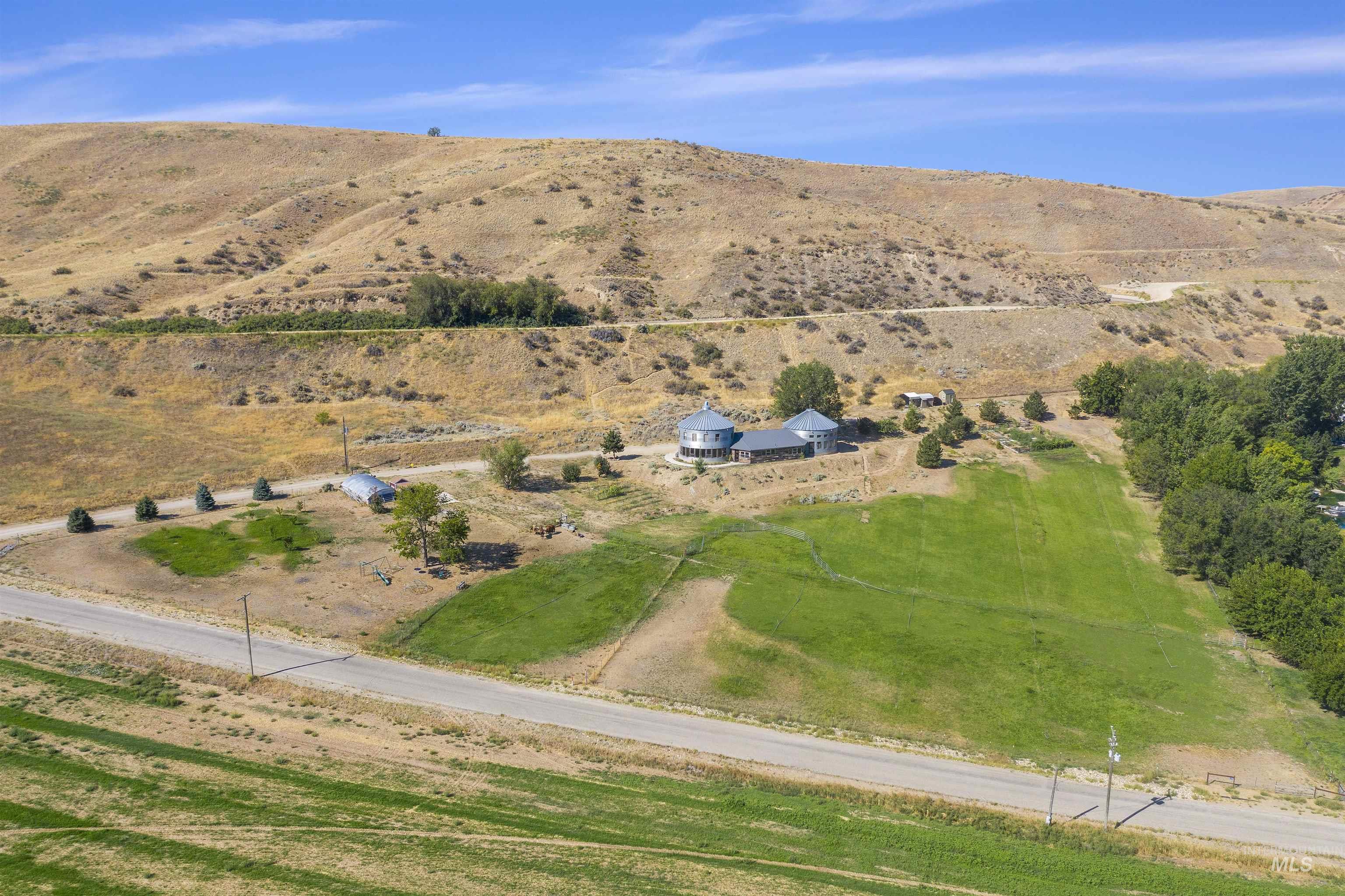 4535 County Line Rd, Emmett, Idaho 83617-8848, 4 Bedrooms, 3 Bathrooms, Residential For Sale, Price $2,700,000,MLS 98890907