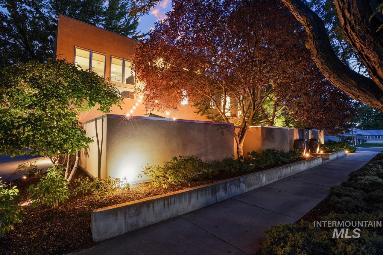 138 N Bruce Ave, Boise, Idaho 83712, 4 Bedrooms, 3 Bathrooms, Residential For Sale, Price $1,195,000,MLS 98890986