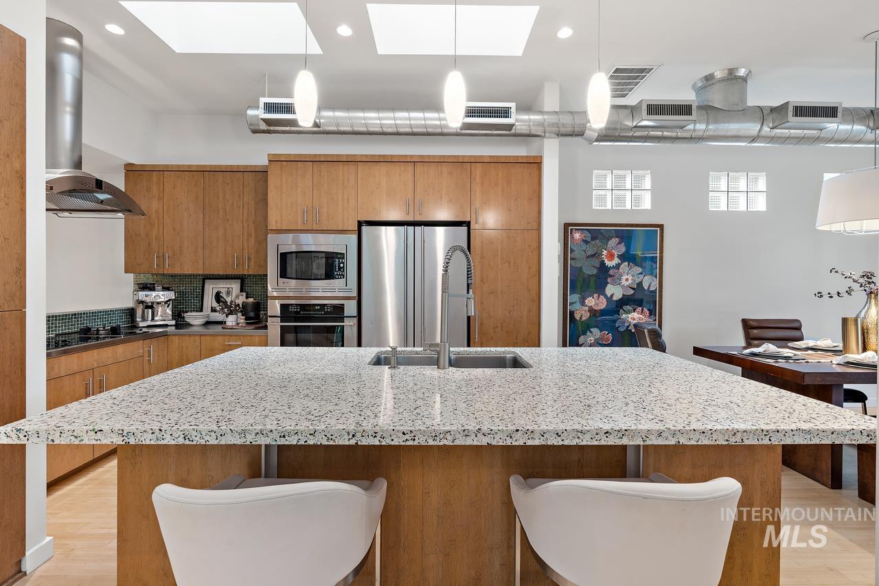 138 N Bruce Ave, Boise, Idaho 83712, 4 Bedrooms, 3 Bathrooms, Residential For Sale, Price $1,195,000,MLS 98890986