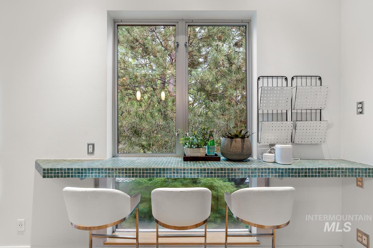 138 N Bruce Ave, Boise, Idaho 83712, 4 Bedrooms, 3 Bathrooms, Residential For Sale, Price $1,195,000,MLS 98890986