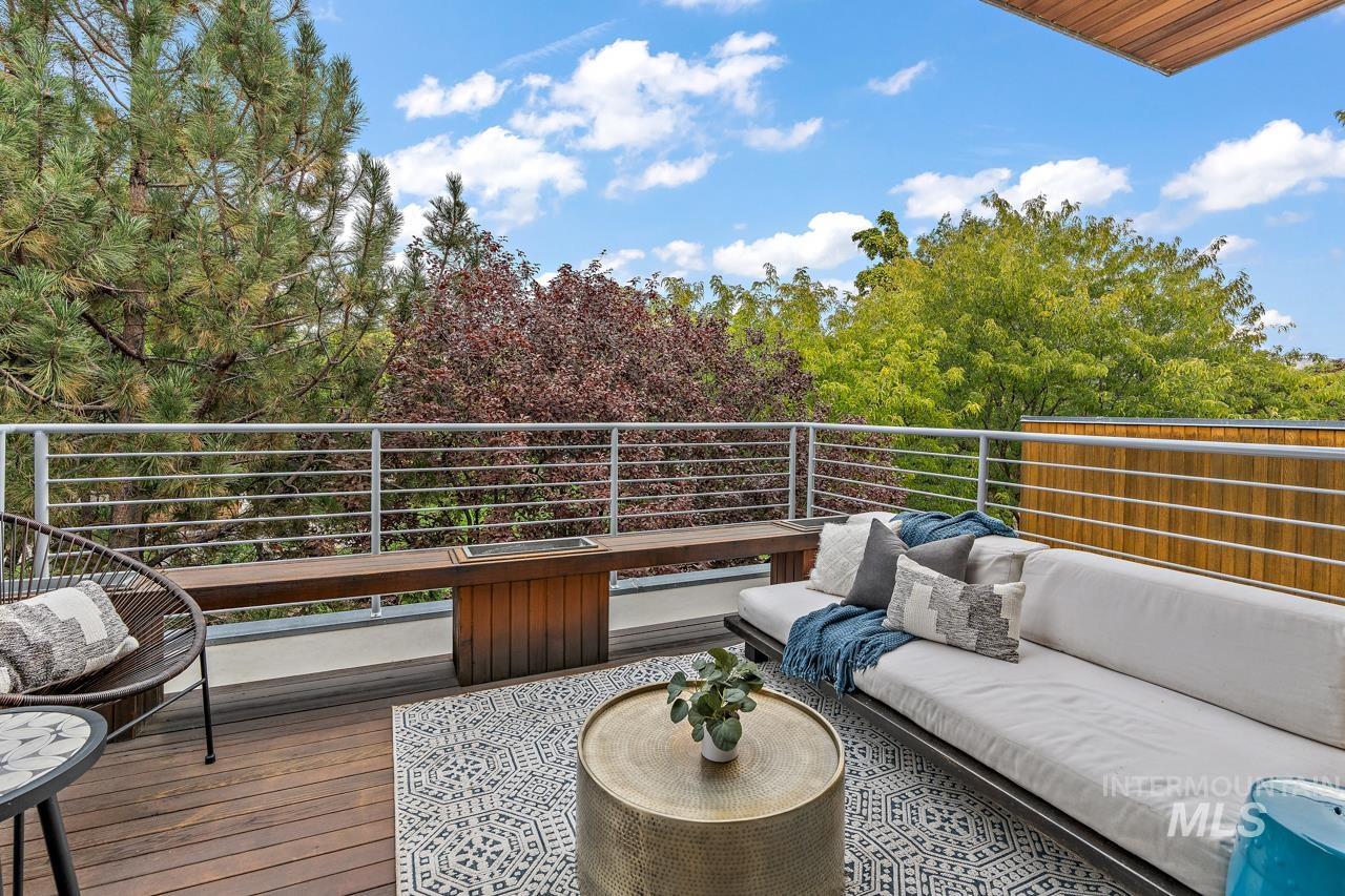 138 N Bruce Ave, Boise, Idaho 83712, 4 Bedrooms, 3 Bathrooms, Residential For Sale, Price $1,195,000,MLS 98890986