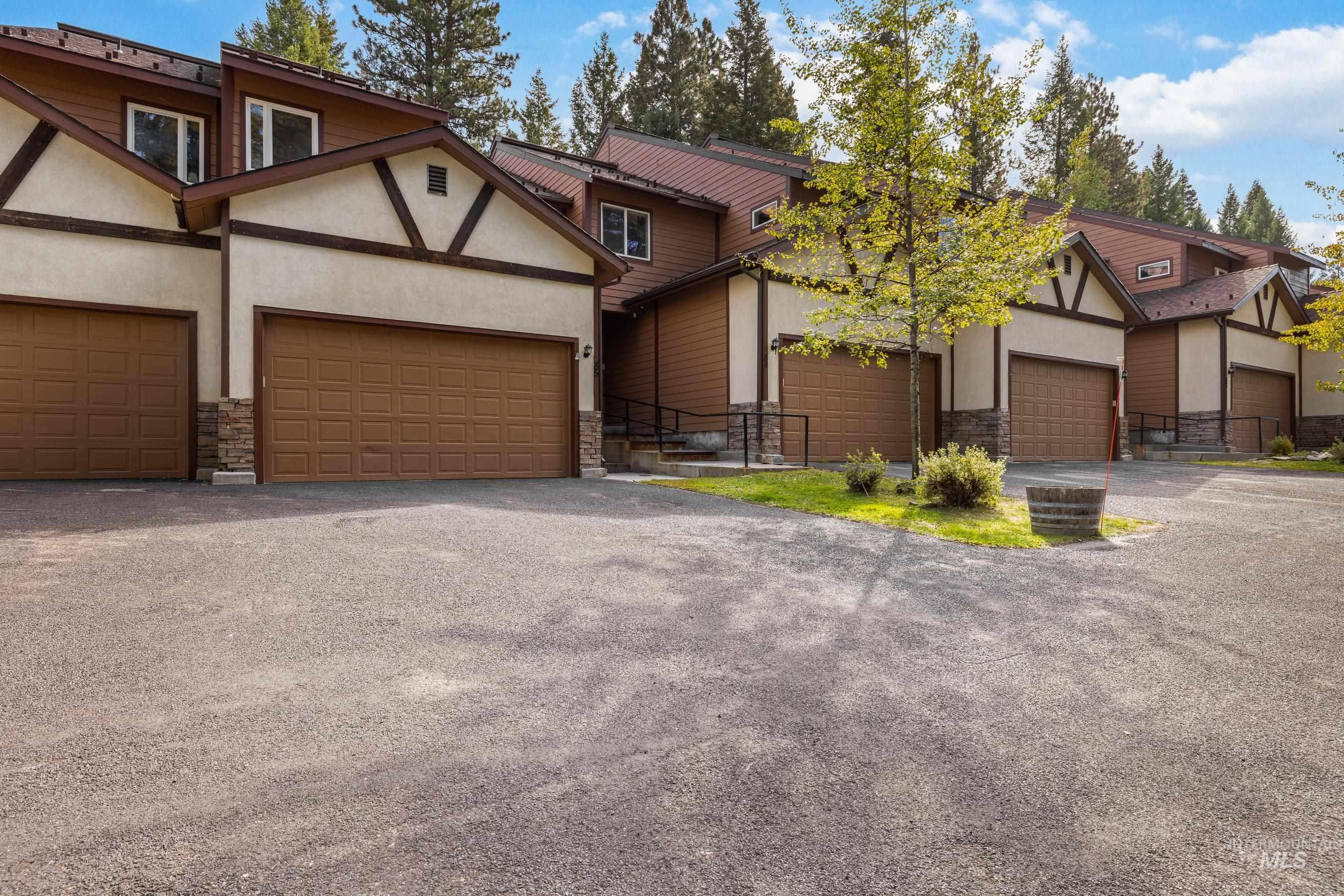1607 Davis Ave, McCall, Idaho 83638, 4 Bedrooms, 3 Bathrooms, Residential For Sale, Price $785,000,MLS 98891306