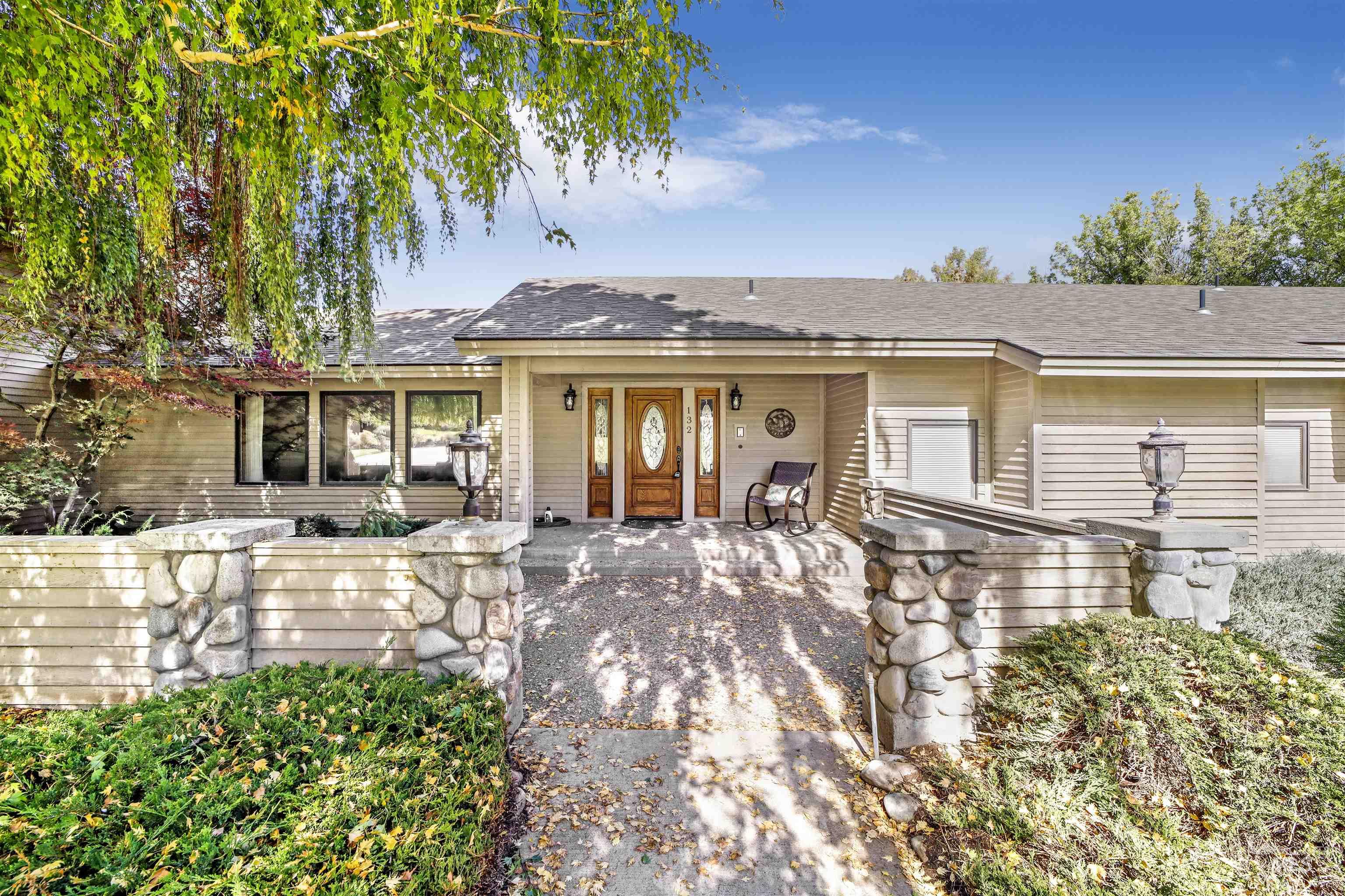 132 Country Club Ln, Buhl, Idaho 83316, 4 Bedrooms, 2.5 Bathrooms, Residential For Sale, Price $710,000, 98891694