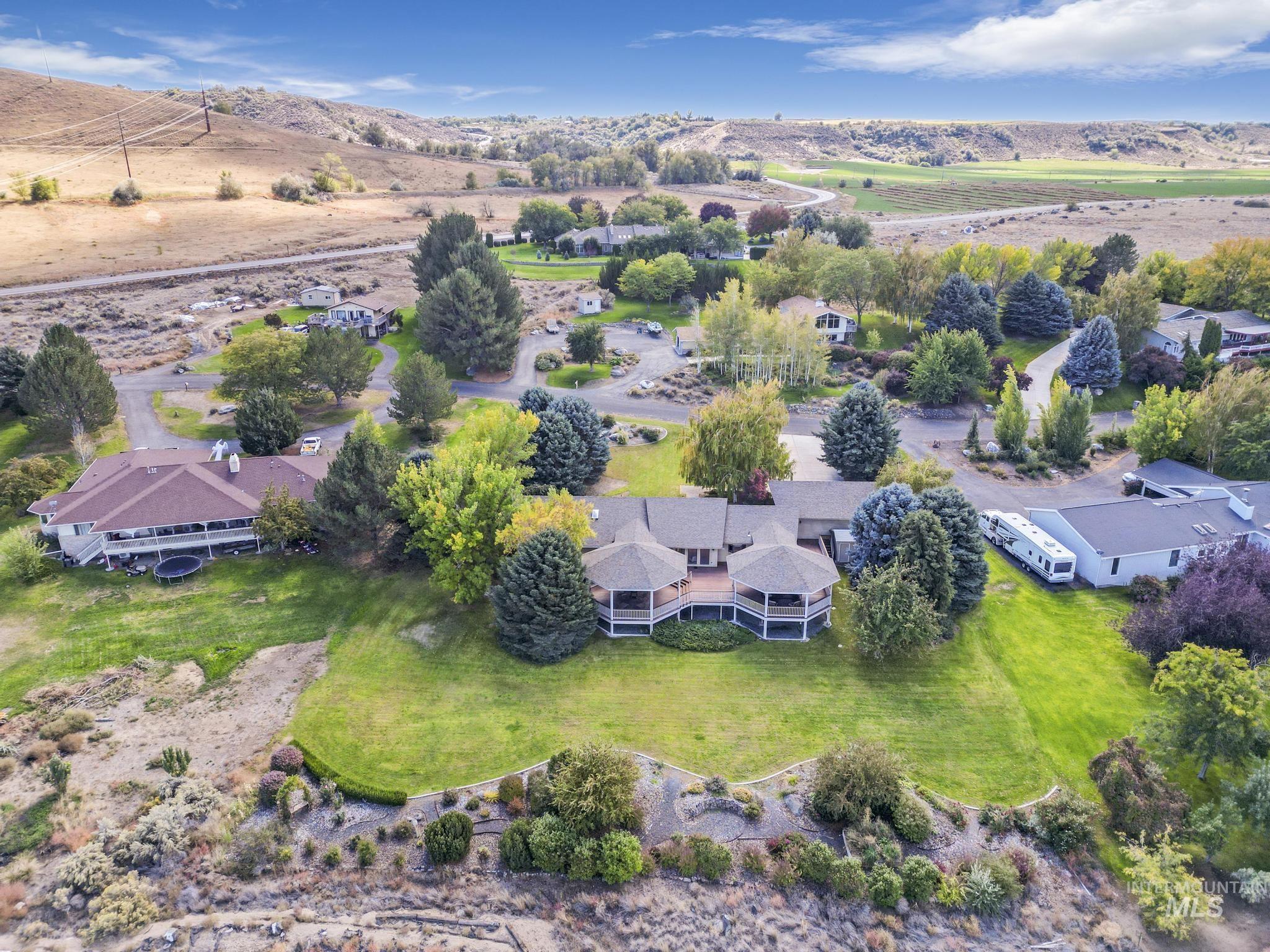 132 Country Club Ln, Buhl, Idaho 83316, 4 Bedrooms, 2.5 Bathrooms, Residential For Sale, Price $710,000, 98891694