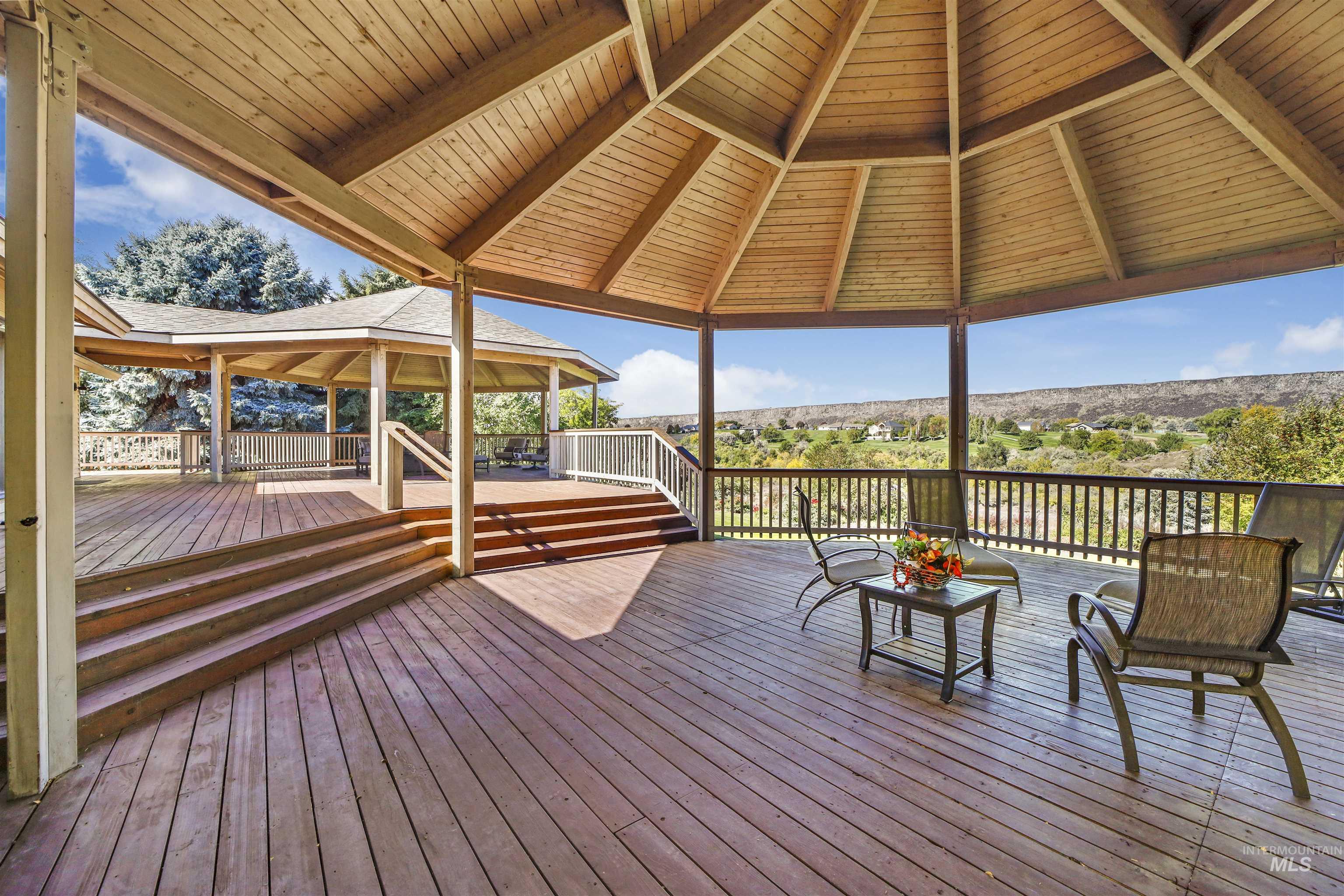 132 Country Club Ln, Buhl, Idaho 83316, 4 Bedrooms, 2.5 Bathrooms, Residential For Sale, Price $710,000, 98891694