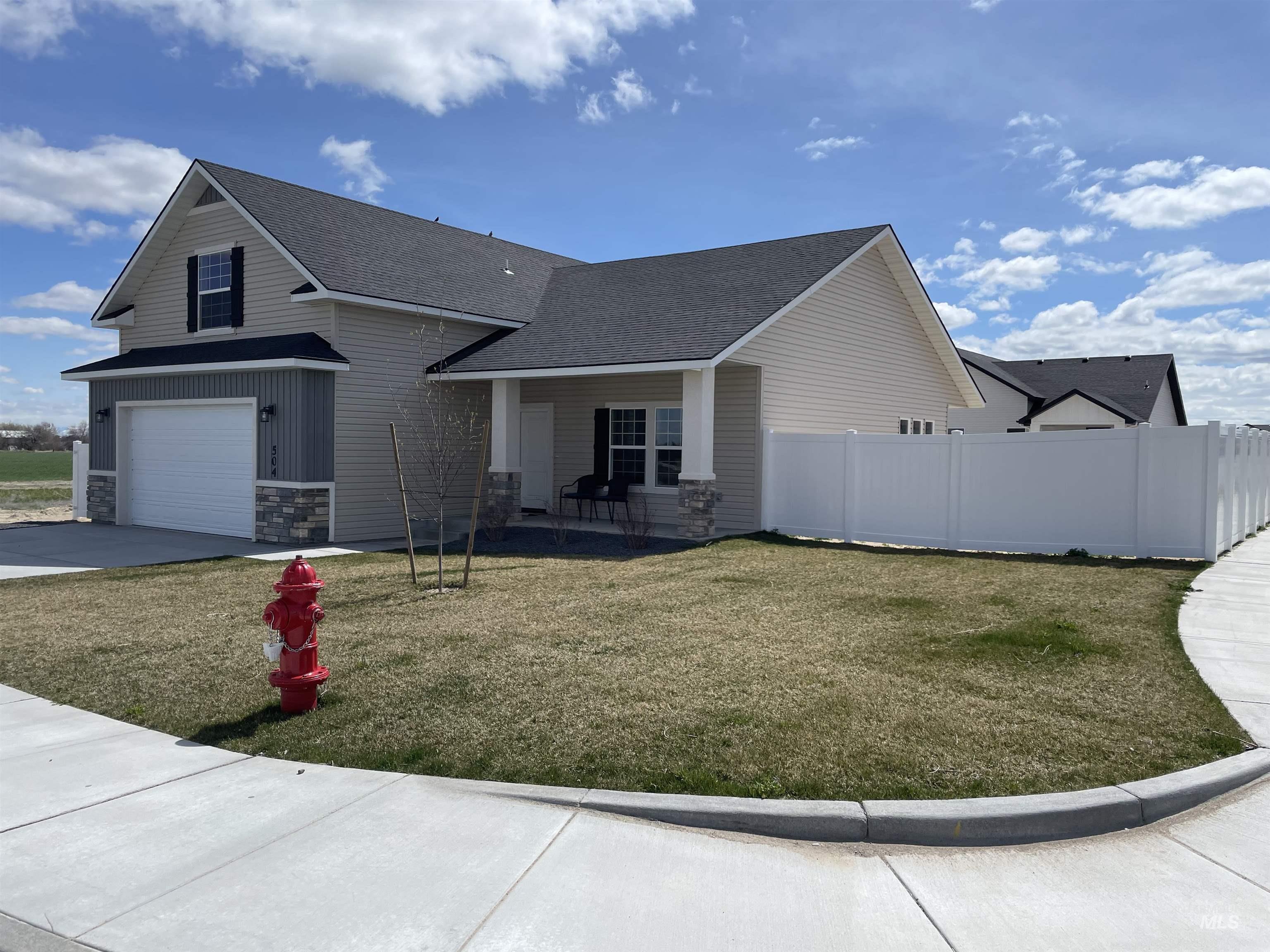 504 April Ave, Twin Falls, Idaho 83301-2013, 4 Bedrooms, 3 Bathrooms, Residential For Sale, Price $419,900,MLS 98892461