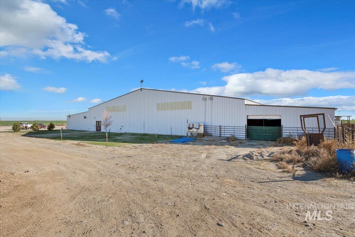 1731 E 3900 N, Buhl, Idaho 83316-6111, 1 Bedroom, 1 Bathroom, Farm & Ranch For Sale, Price $2,300,000, 98892975