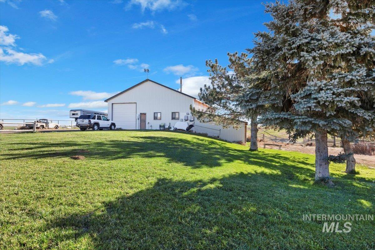 1731 E 3900 N, Buhl, Idaho 83316-6111, 1 Bedroom, 1 Bathroom, Farm & Ranch For Sale, Price $2,300,000, 98892975