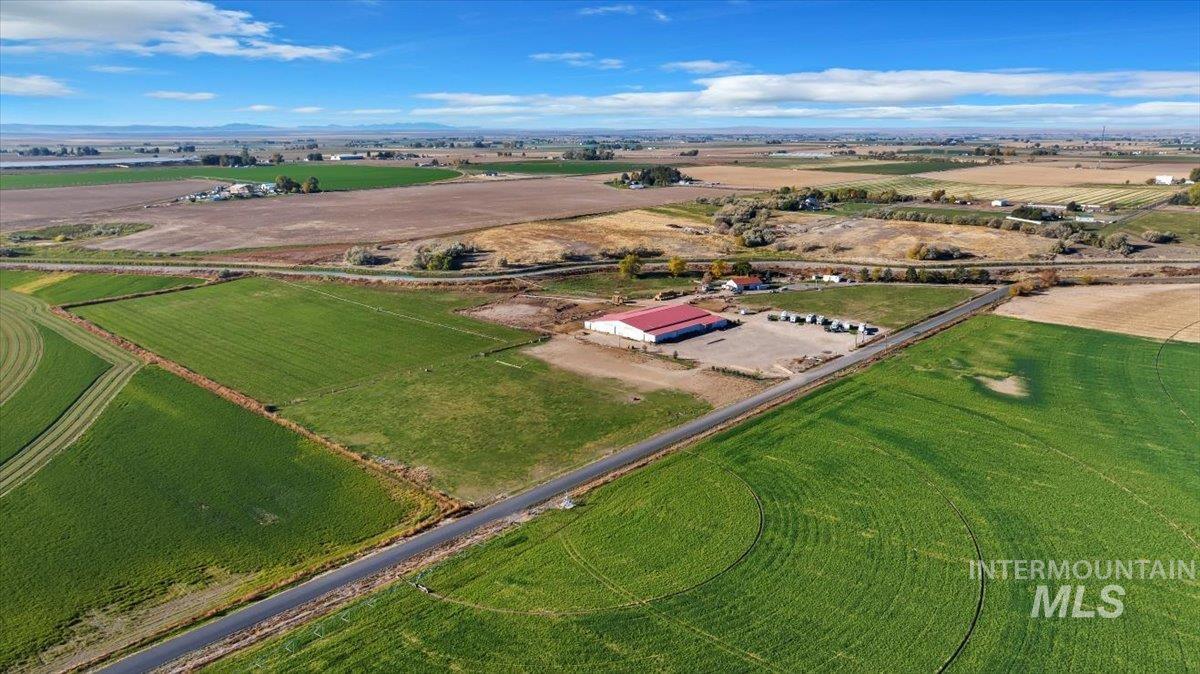 1731 E 3900 N, Buhl, Idaho 83316-6111, 1 Bedroom, 1 Bathroom, Farm & Ranch For Sale, Price $2,300,000, 98892975