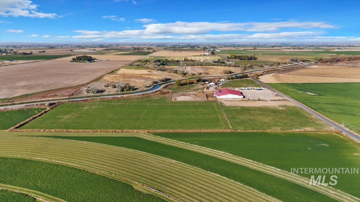 1731 E 3900 N, Buhl, Idaho 83316-6111, 1 Bedroom, 1 Bathroom, Farm & Ranch For Sale, Price $2,300,000, 98892975