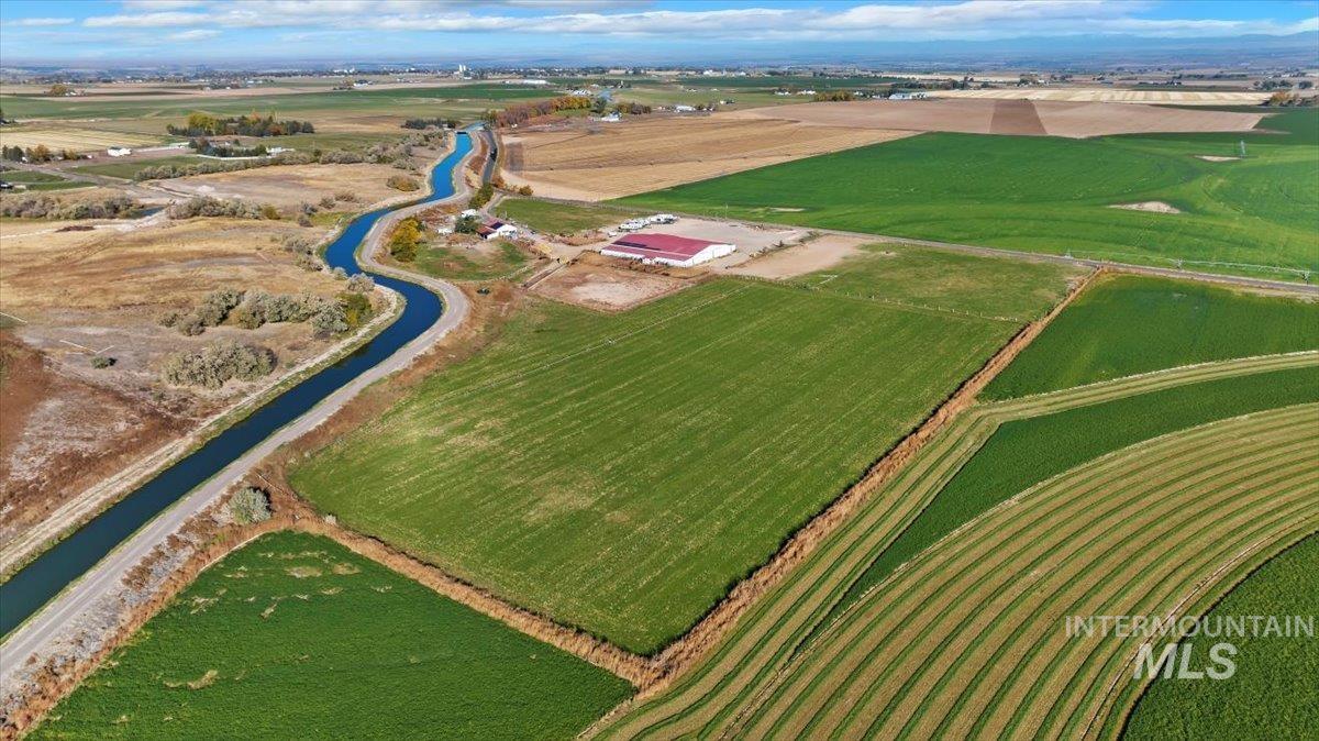 1731 E 3900 N, Buhl, Idaho 83316-6111, 1 Bedroom, 1 Bathroom, Farm & Ranch For Sale, Price $2,300,000, 98892975