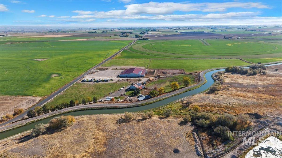 1731 E 3900 N, Buhl, Idaho 83316-6111, 1 Bedroom, 1 Bathroom, Farm & Ranch For Sale, Price $2,300,000, 98892975