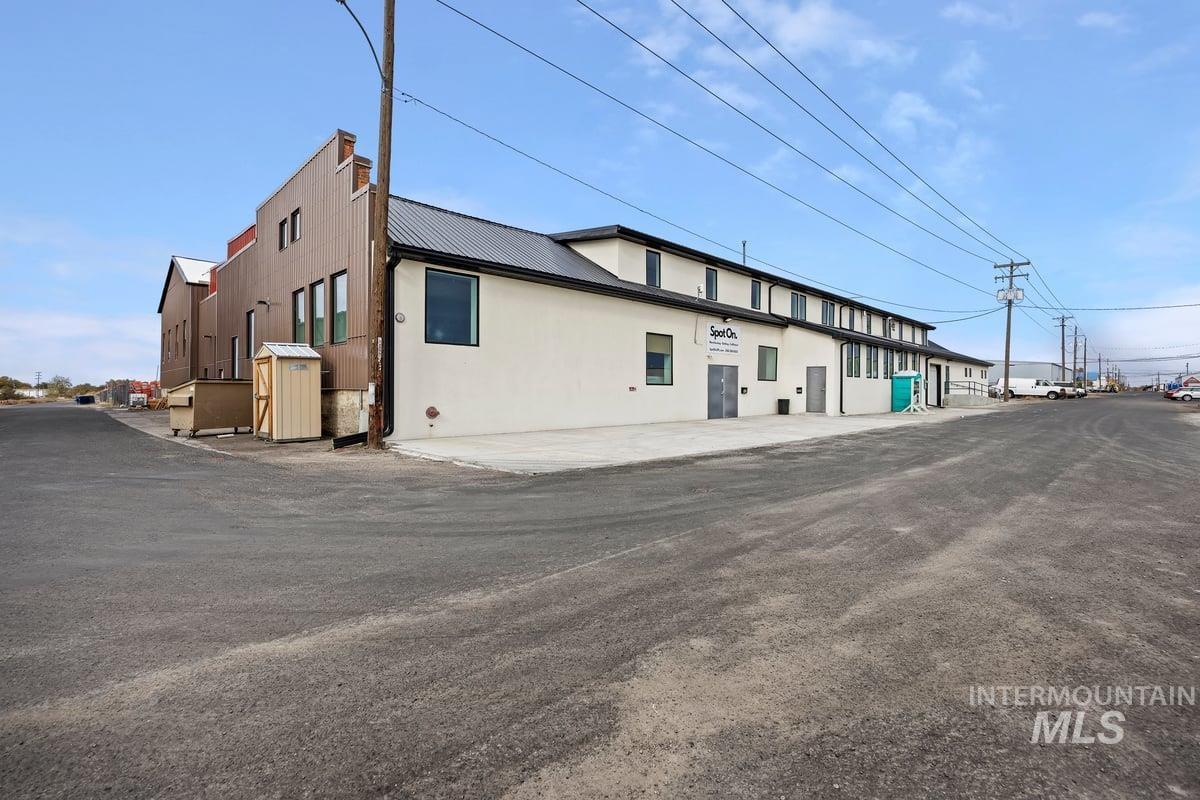 702 Fairfield St W, Twin Falls, Idaho 83301, Business/Commercial For Sale, Price $76,200, 98893679
