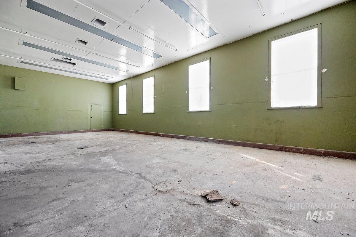 702 Fairfield St W, Twin Falls, Idaho 83301, Business/Commercial For Sale, Price $76,200, 98893679