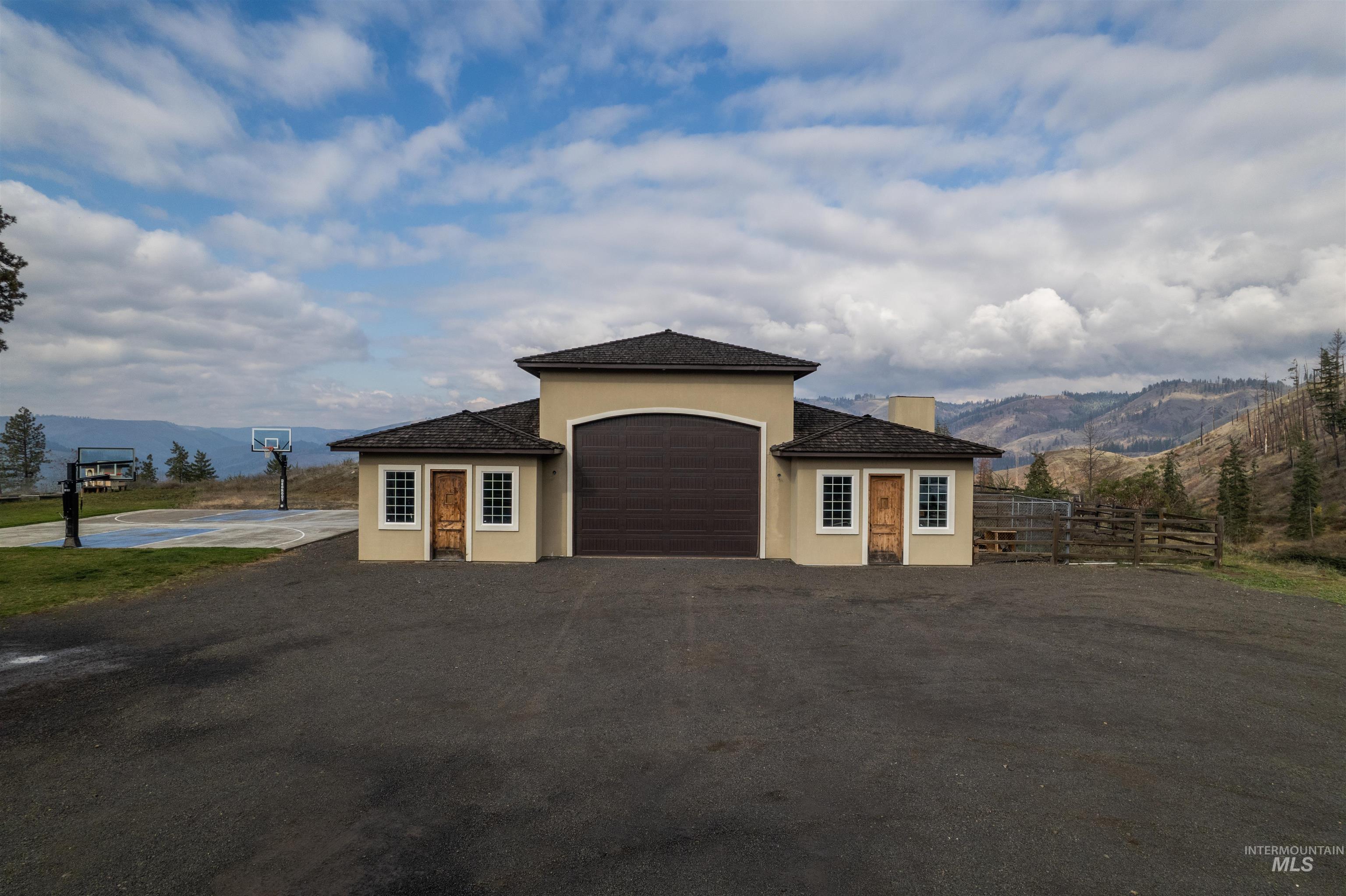 563 Beaverslide Road, Kamiah, Idaho 83536, 4 Bedrooms, 6.5 Bathrooms, Residential For Sale, Price $2,540,000,MLS 98894287
