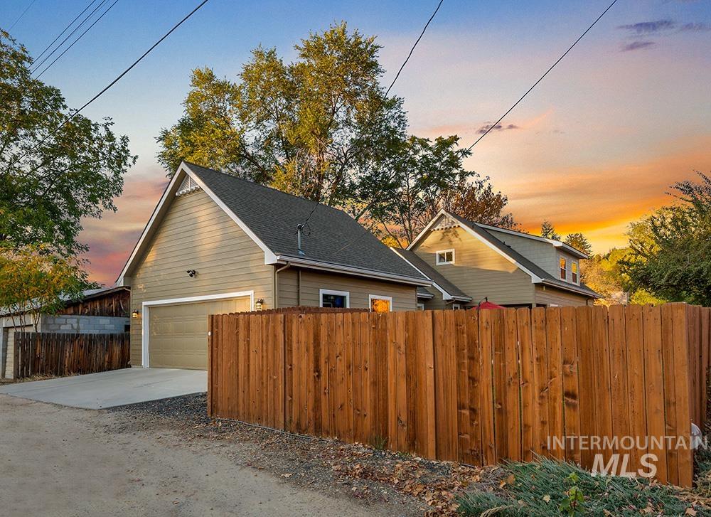 1025 E Franklin St, Boise, Idaho 83712, 4 Bedrooms, 3.5 Bathrooms, Residential For Sale, Price $1,098,000,MLS 98895216