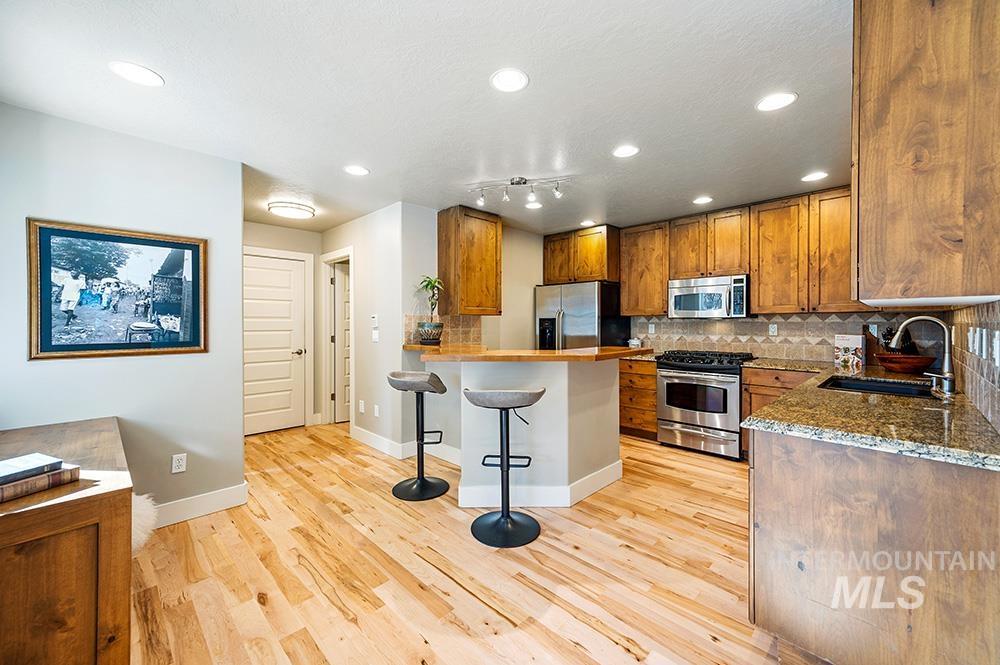 1025 E Franklin St, Boise, Idaho 83712, 4 Bedrooms, 3.5 Bathrooms, Residential For Sale, Price $1,098,000,MLS 98895216