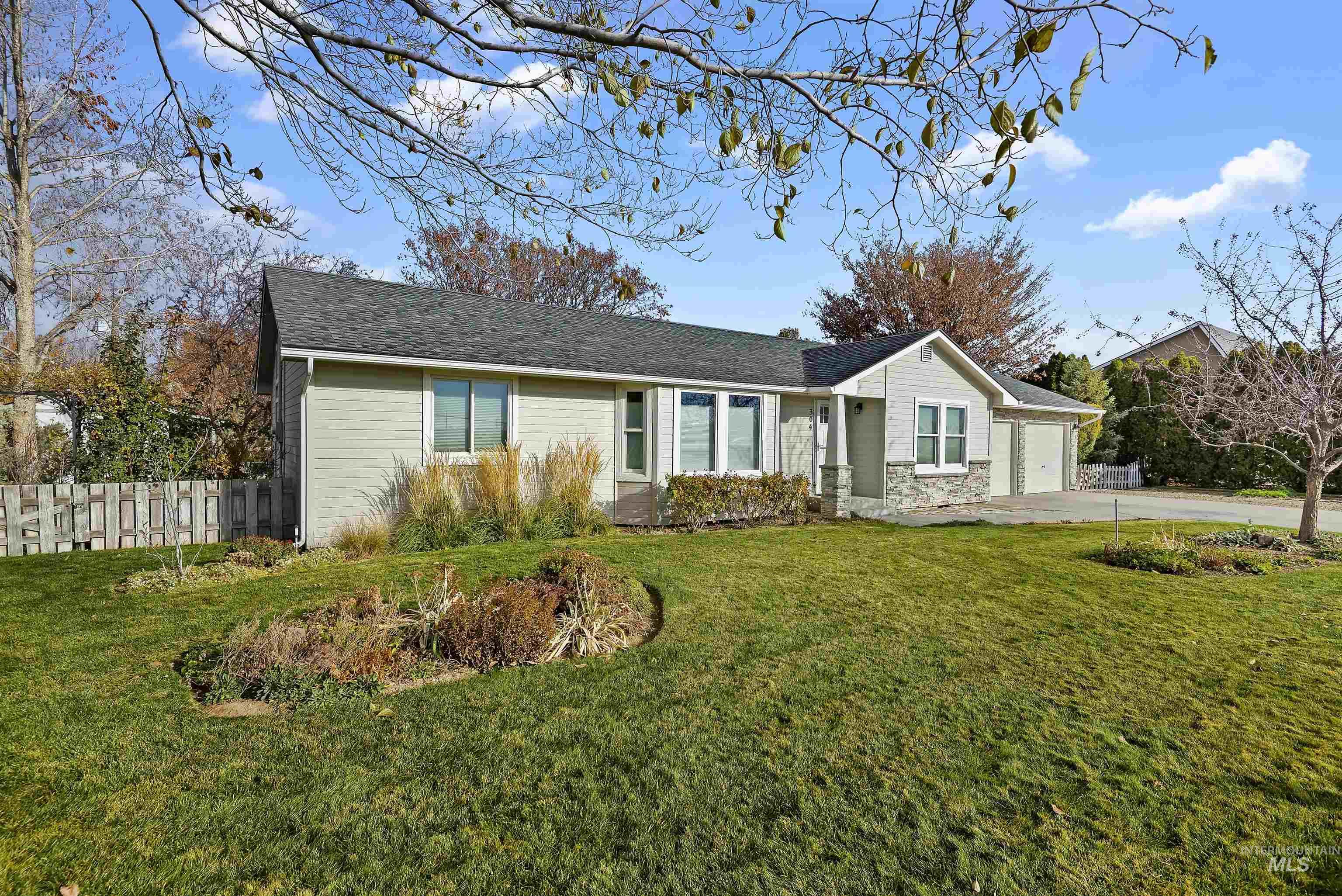 304 Fay Lane, Nampa, Idaho 83686, 4 Bedrooms, 2 Bathrooms, Residential For Sale, Price $520,000,MLS 98895562