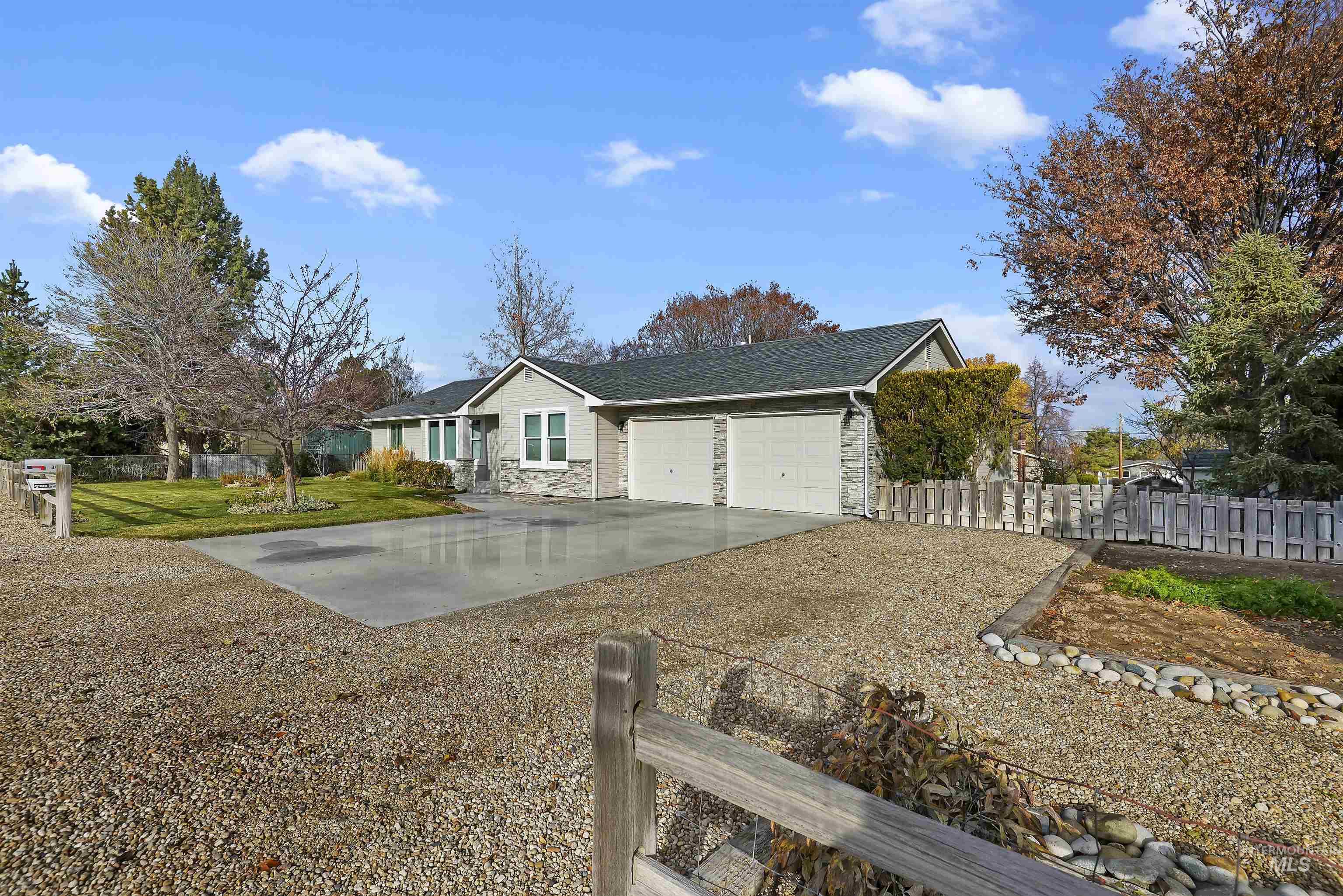 304 Fay Lane, Nampa, Idaho 83686, 4 Bedrooms, 2 Bathrooms, Residential For Sale, Price $520,000,MLS 98895562