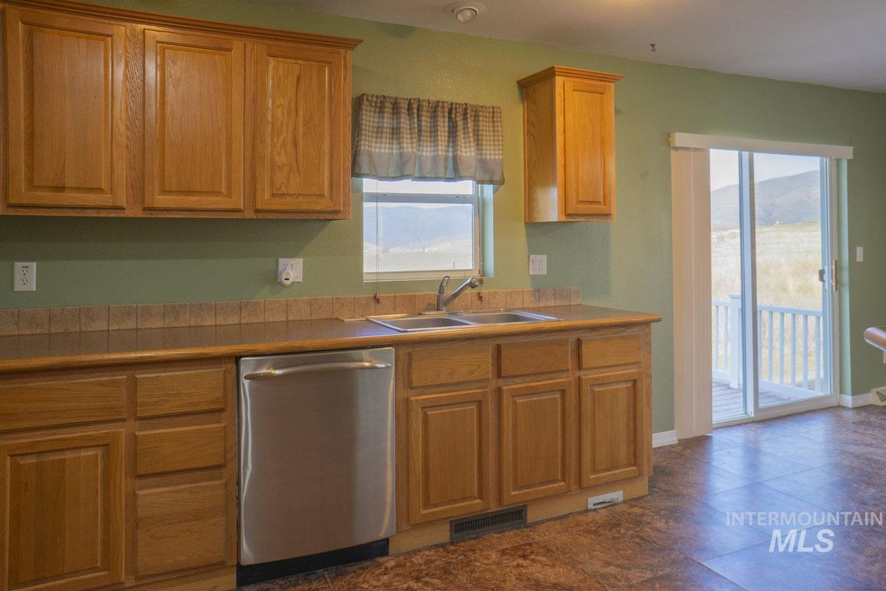 8 Jerusalem Rd., Horseshoe Bend, Idaho 83629, 5 Bedrooms, 4 Bathrooms, Residential For Sale, Price $699,000,MLS 98895610