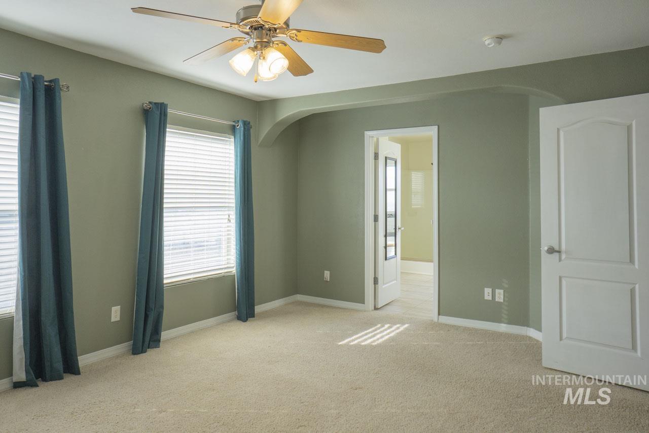 8 Jerusalem Rd., Horseshoe Bend, Idaho 83629, 5 Bedrooms, 4 Bathrooms, Residential For Sale, Price $699,000,MLS 98895610