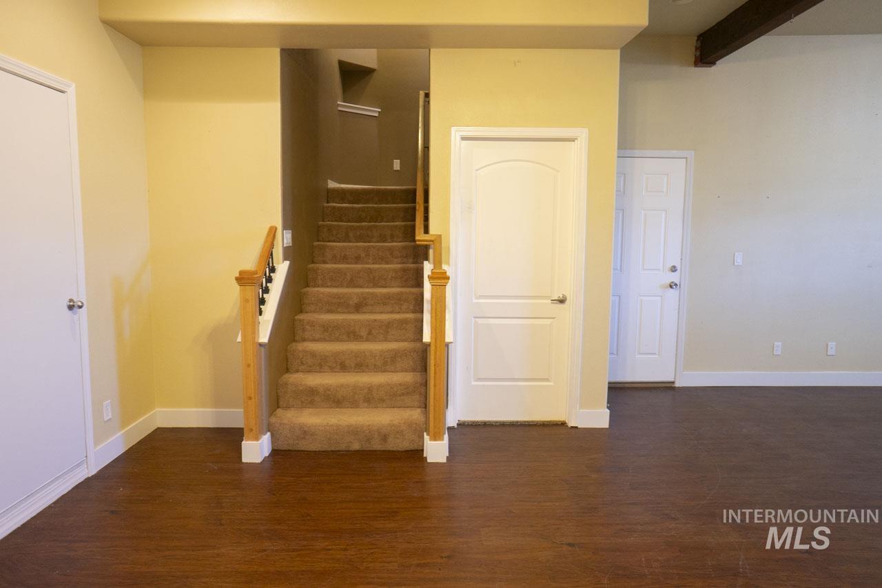 8 Jerusalem Rd., Horseshoe Bend, Idaho 83629, 5 Bedrooms, 4 Bathrooms, Residential For Sale, Price $699,000,MLS 98895610