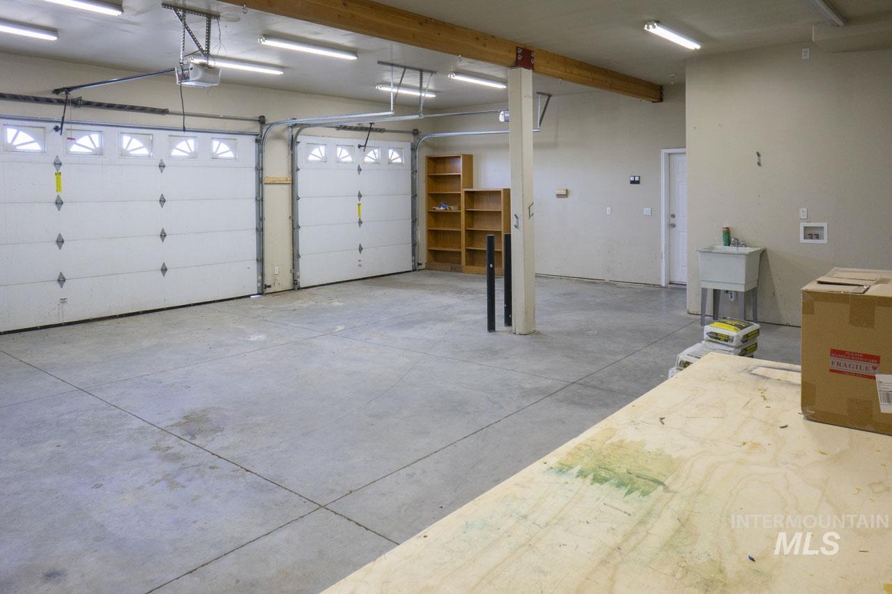 8 Jerusalem Rd., Horseshoe Bend, Idaho 83629, 5 Bedrooms, 4 Bathrooms, Residential For Sale, Price $699,000,MLS 98895610