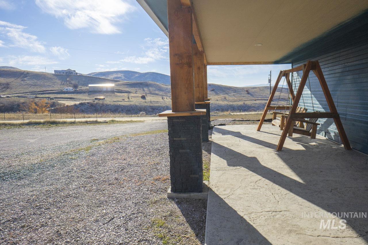 8 Jerusalem Rd., Horseshoe Bend, Idaho 83629, 5 Bedrooms, 4 Bathrooms, Residential For Sale, Price $699,000,MLS 98895610