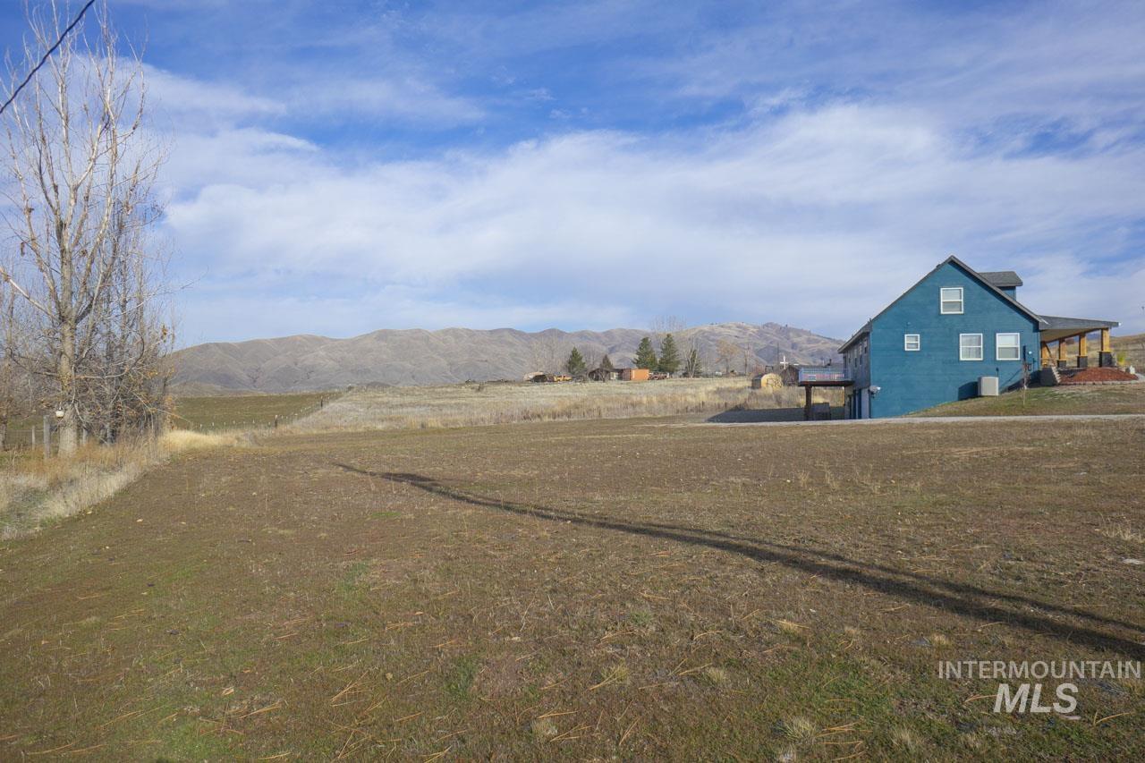 8 Jerusalem Rd., Horseshoe Bend, Idaho 83629, 5 Bedrooms, 4 Bathrooms, Residential For Sale, Price $699,000,MLS 98895610