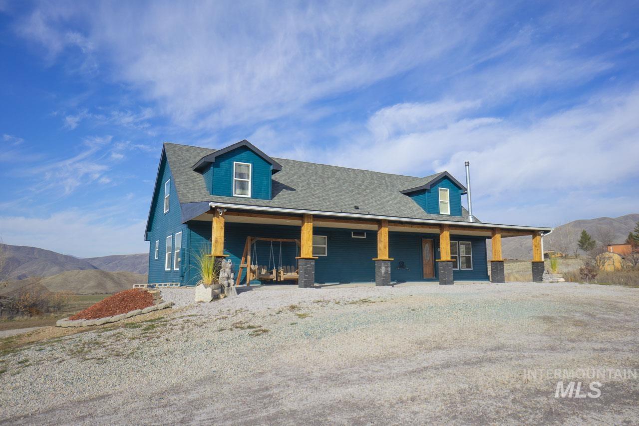 8 Jerusalem Rd., Horseshoe Bend, Idaho 83629, 5 Bedrooms, 4 Bathrooms, Residential For Sale, Price $699,000,MLS 98895610
