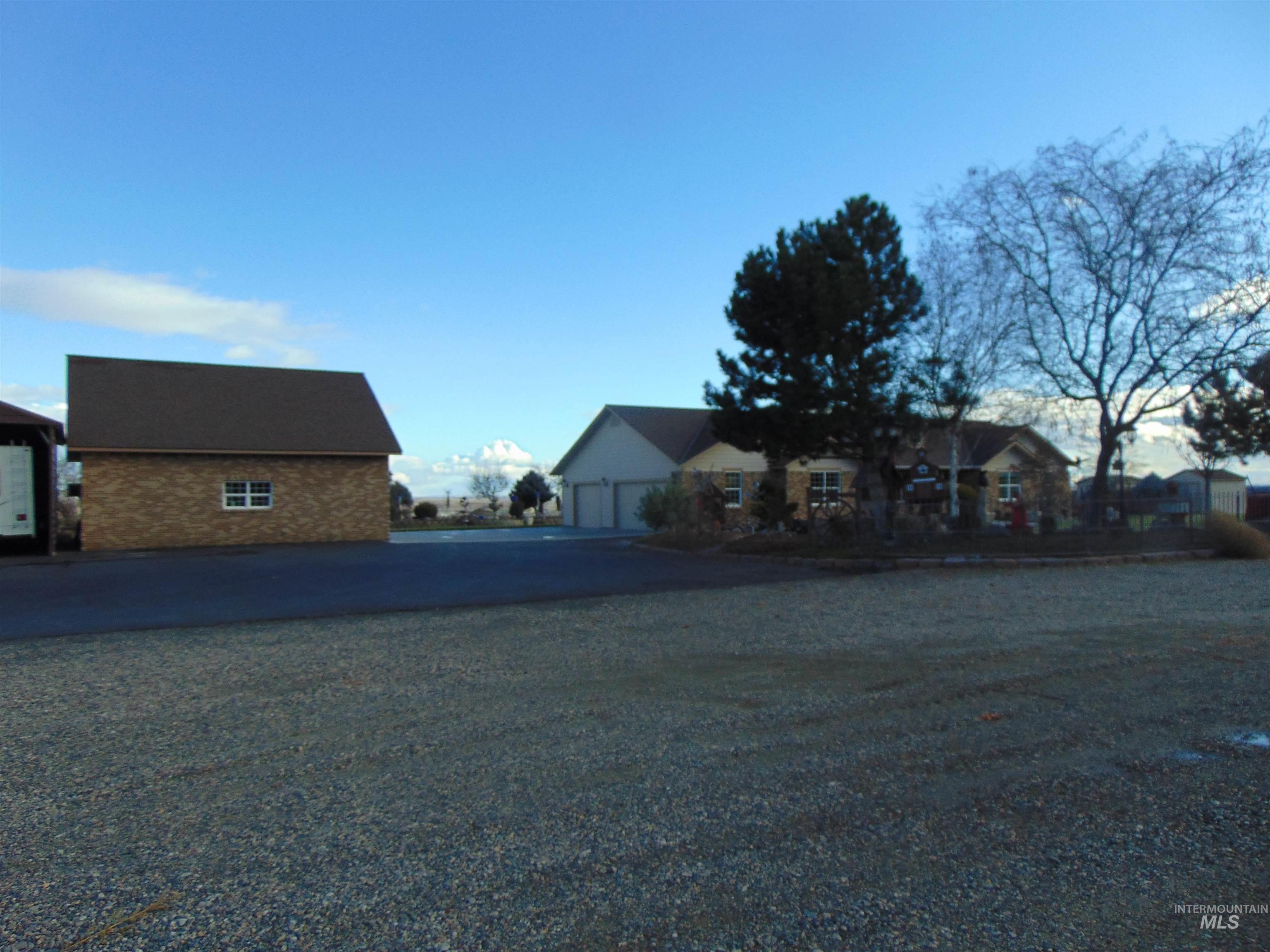 452 Thayer Dr., Ontario, Oregon 97914, 3 Bedrooms, 2 Bathrooms, Residential For Sale, Price $869,000, 98896345