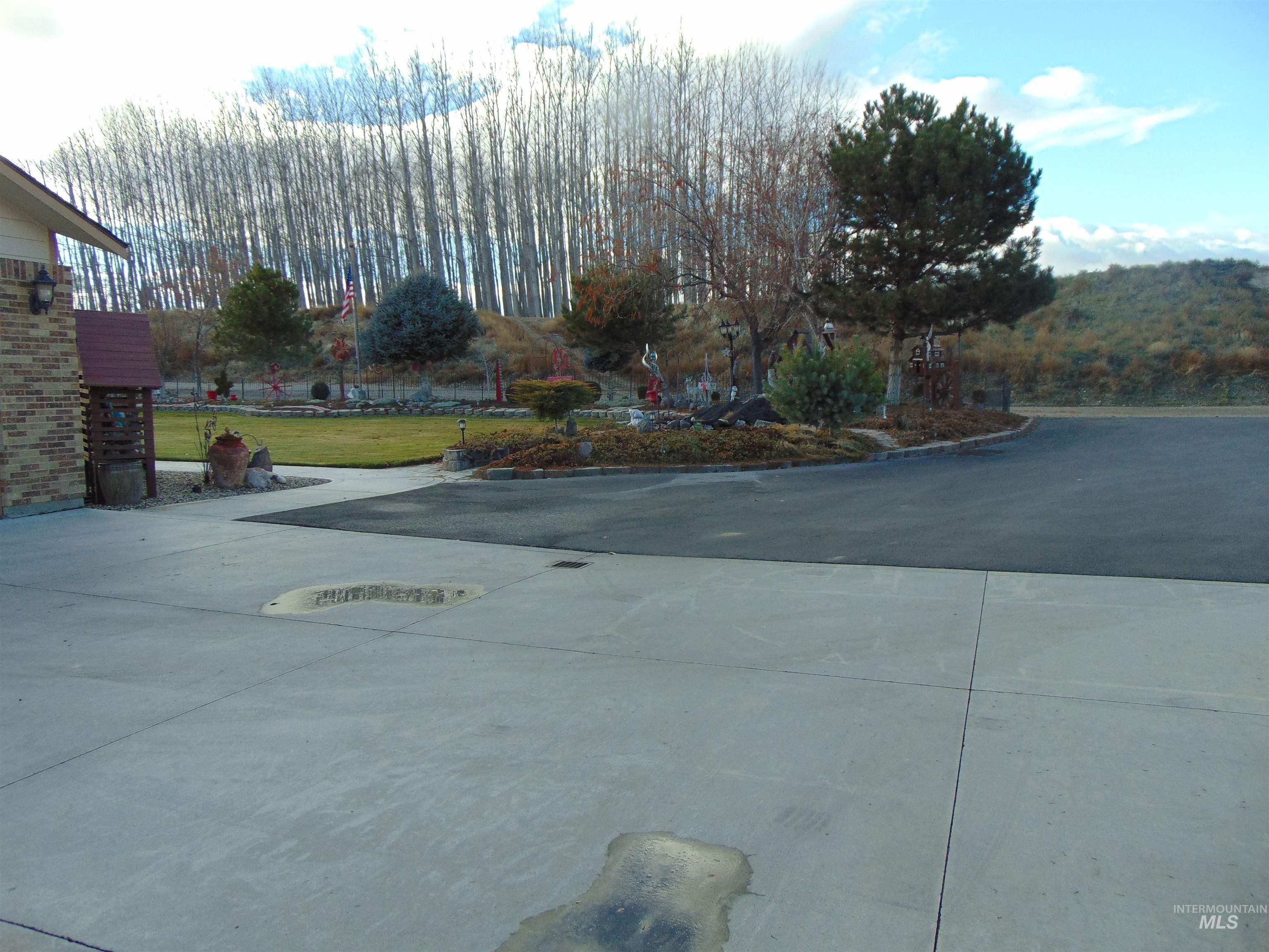 452 Thayer Dr., Ontario, Oregon 97914, 3 Bedrooms, 2 Bathrooms, Residential For Sale, Price $869,000, 98896345