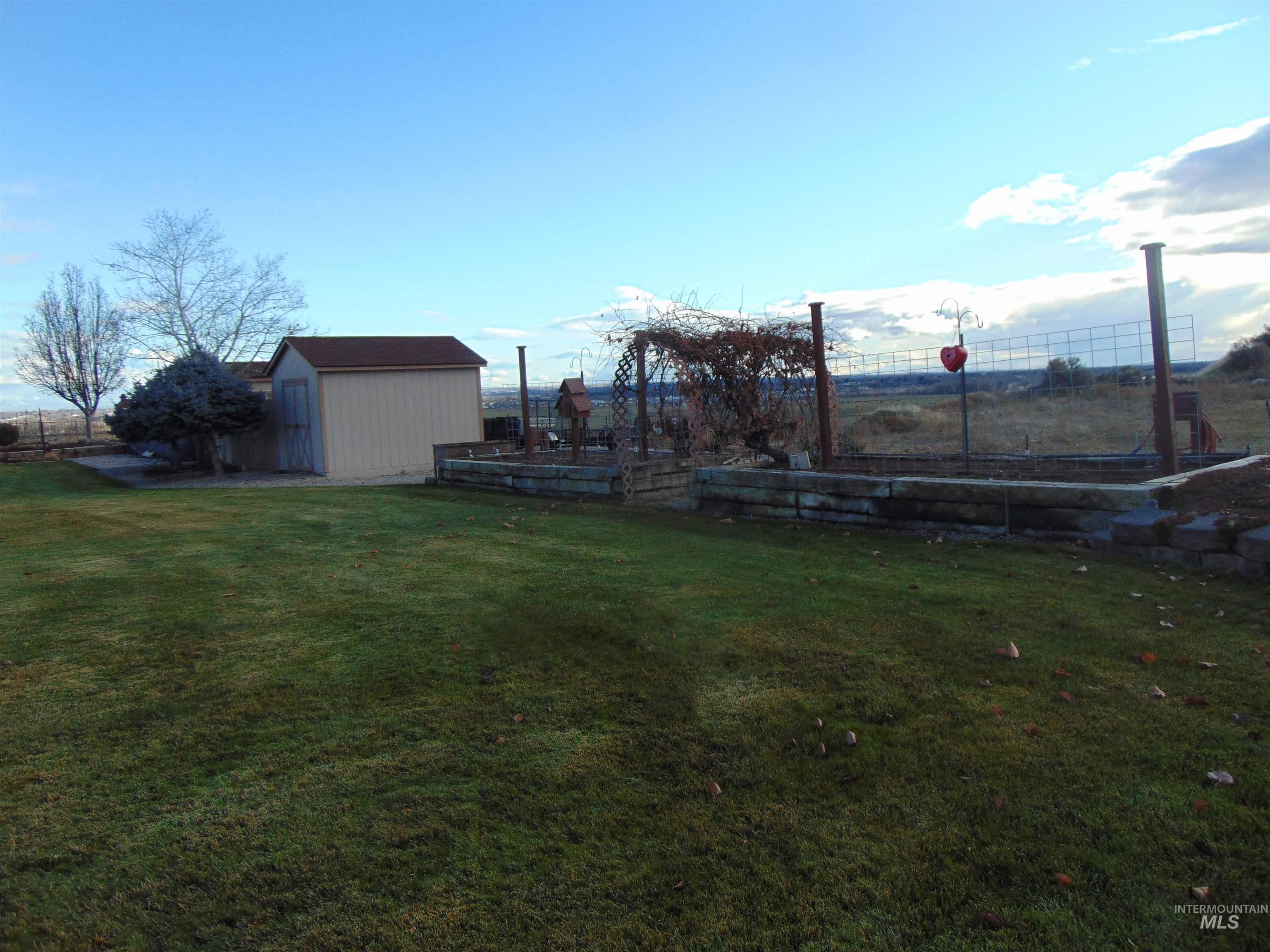 452 Thayer Dr., Ontario, Oregon 97914, 3 Bedrooms, 2 Bathrooms, Residential For Sale, Price $869,000, 98896345