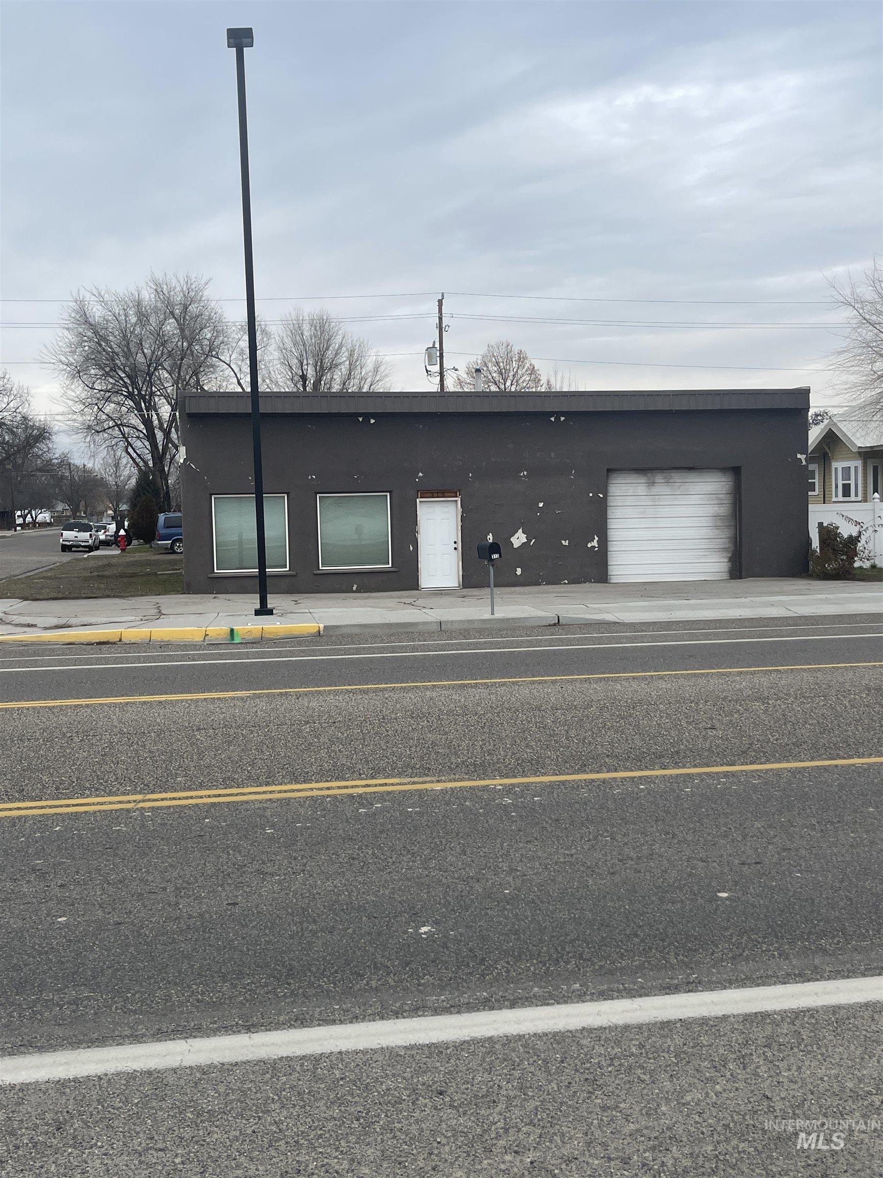 315 N Oregon St, Ontario, Oregon 97914, 6 Rooms, Business/Commercial For Sale, Price $179,900,MLS 98896850