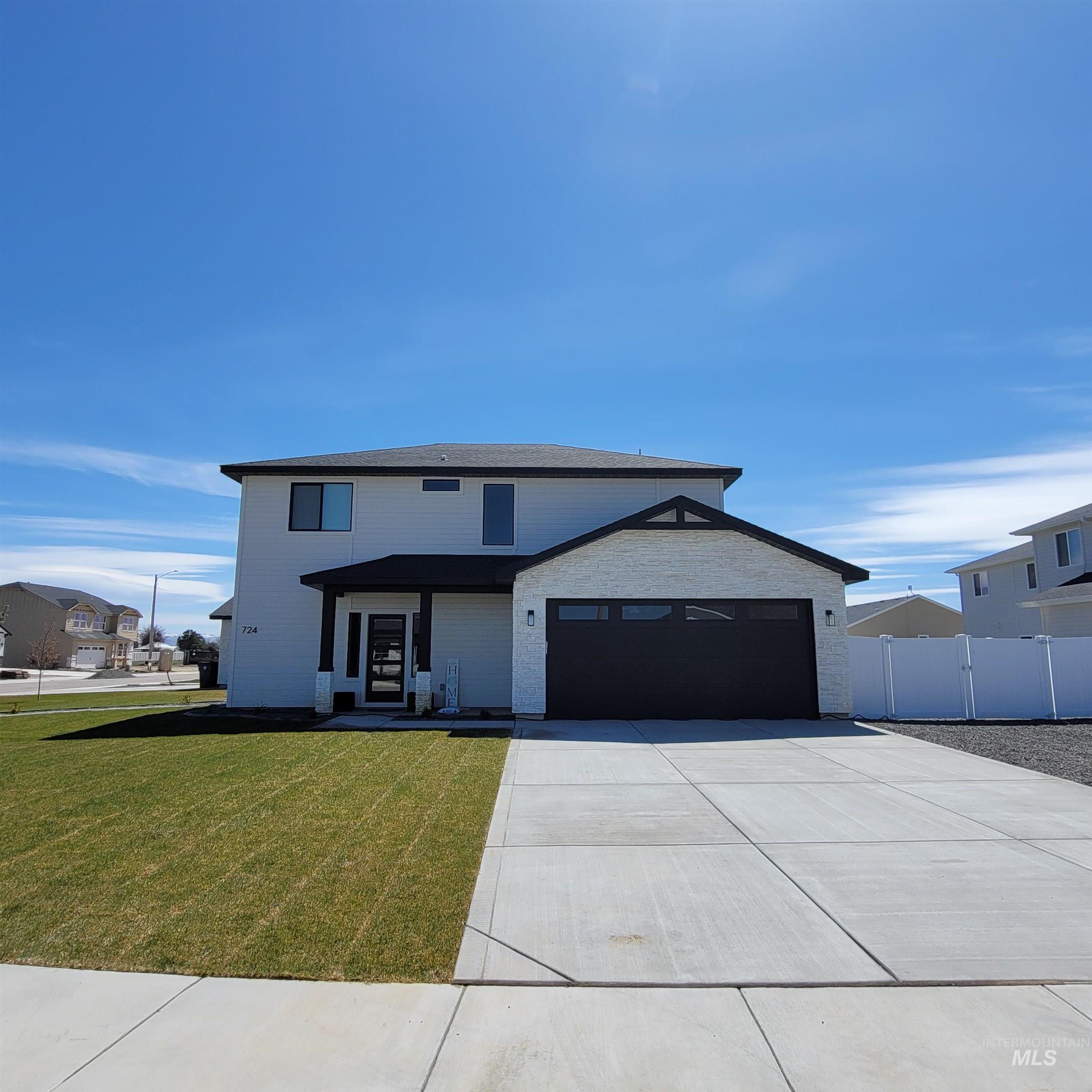 724 & 726 Cheri Court, Kimberly, Idaho 83341, 3 Bedrooms, 2.5 Bathrooms, Residential Income For Sale, Price $650,000,MLS 98897186