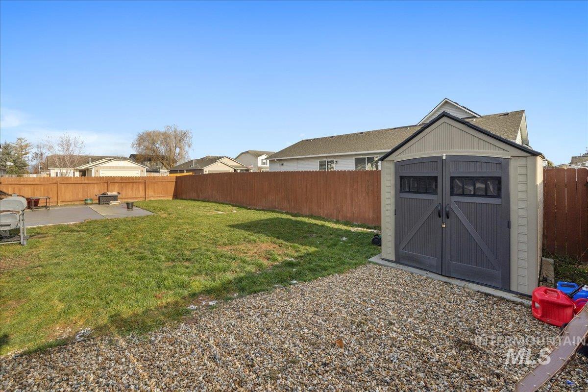 19662 Lenox Ave, Caldwell, Idaho 83605, 3 Bedrooms, 2 Bathrooms, Residential For Sale, Price $369,900,MLS 98897510