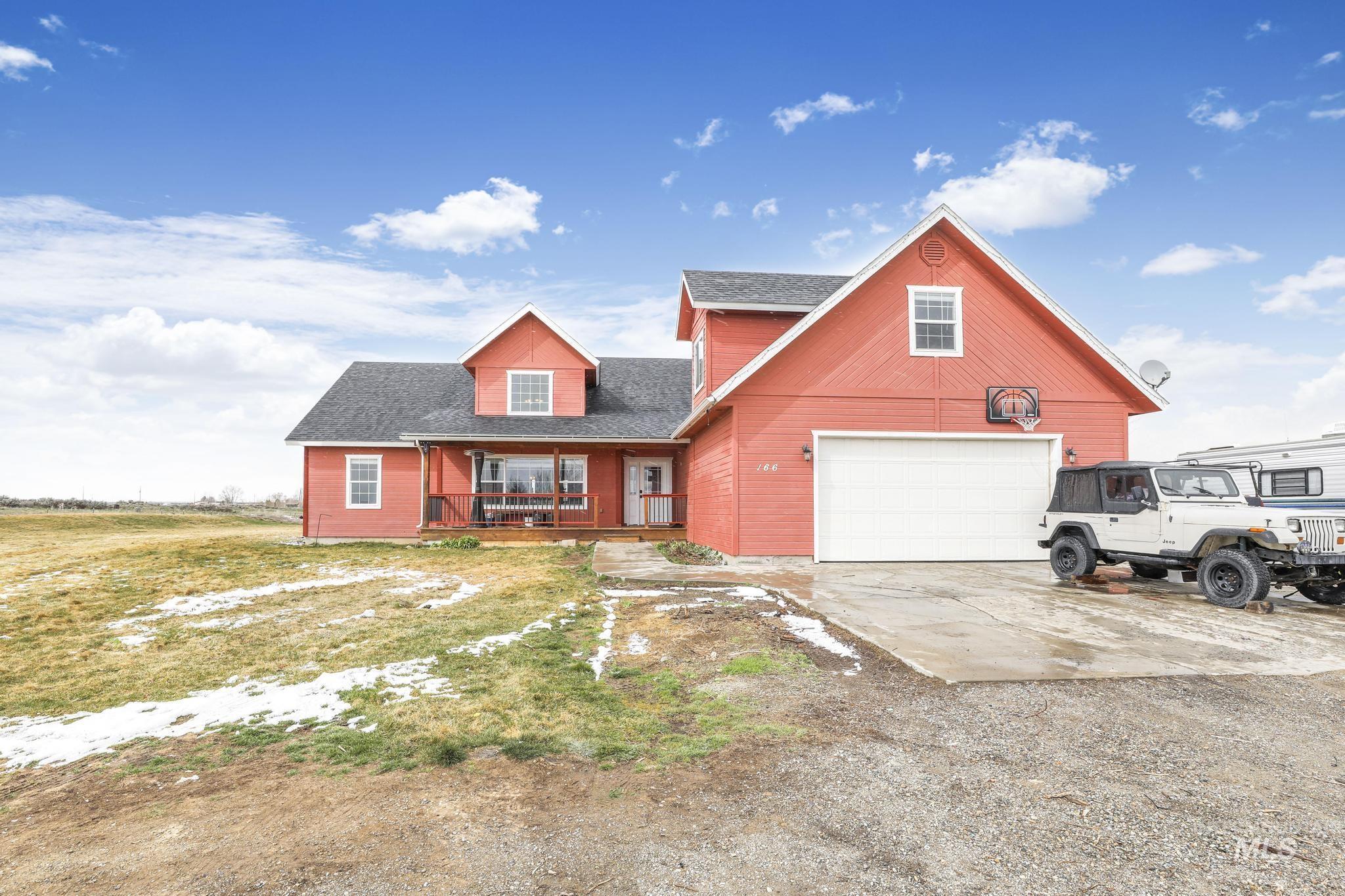 166 E Eric Road, Shoshone, Idaho 83352, 4 Bedrooms, 3 Bathrooms, Residential For Sale, Price $549,000,MLS 98897552
