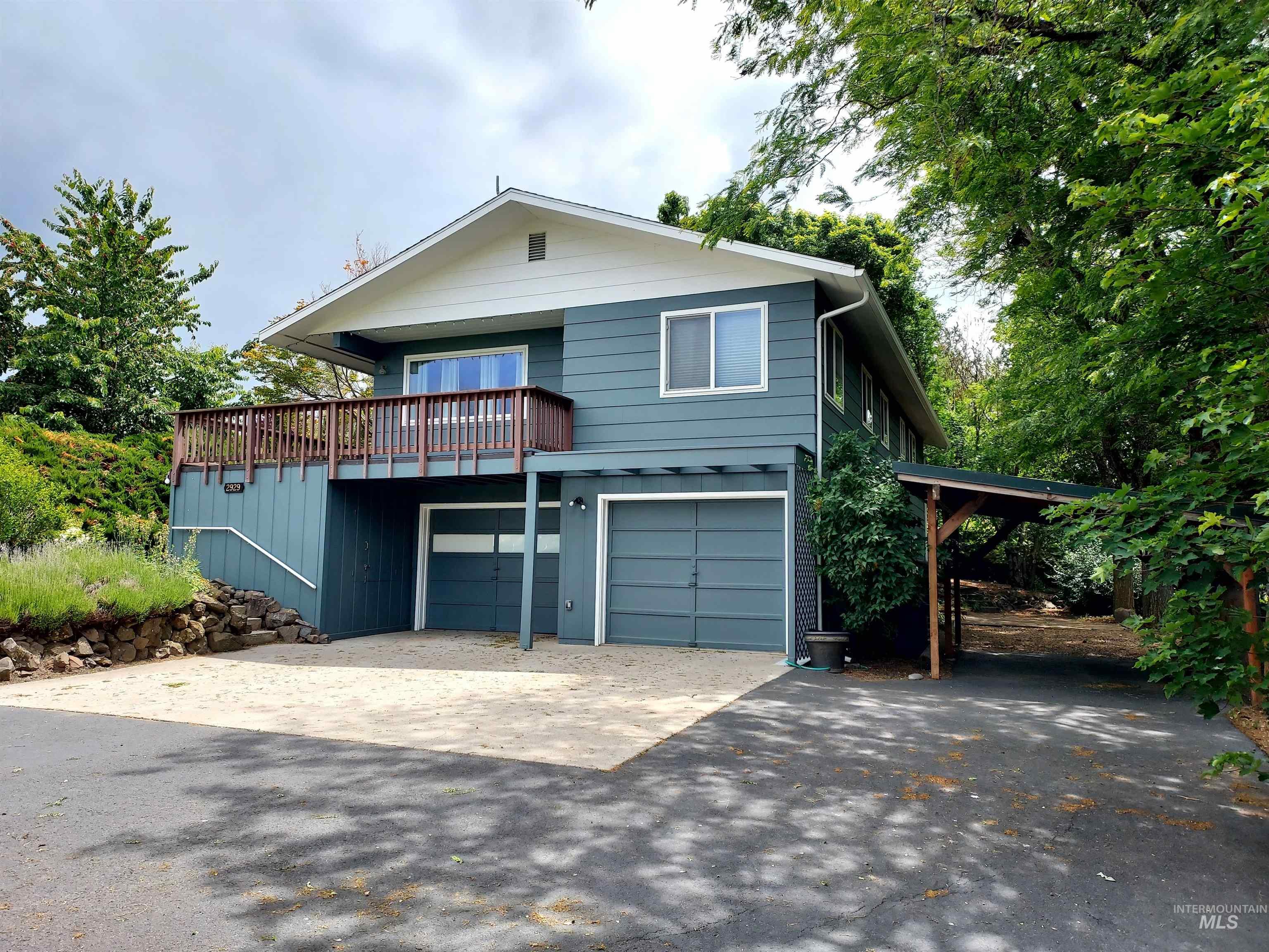 2929 Cameron Road, Moscow, Idaho 83843, 4 Bedrooms, 3 Bathrooms, Residential For Sale, Price $749,999,MLS 98897570