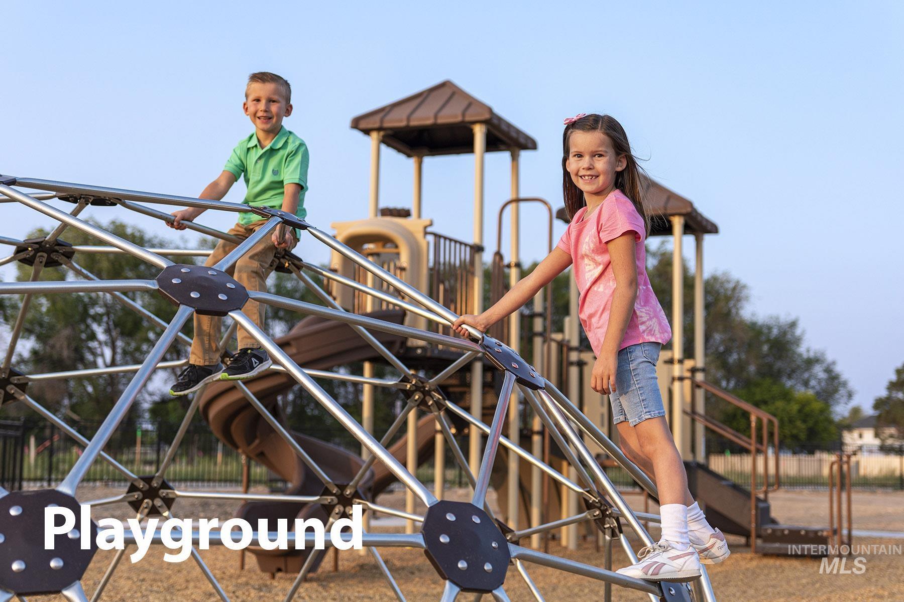 1465 W Woodpine St, Meridian, Idaho 83646, 3 Bedrooms, 2.5 Bathrooms, Residential For Sale, Price $437,600,MLS 98897576