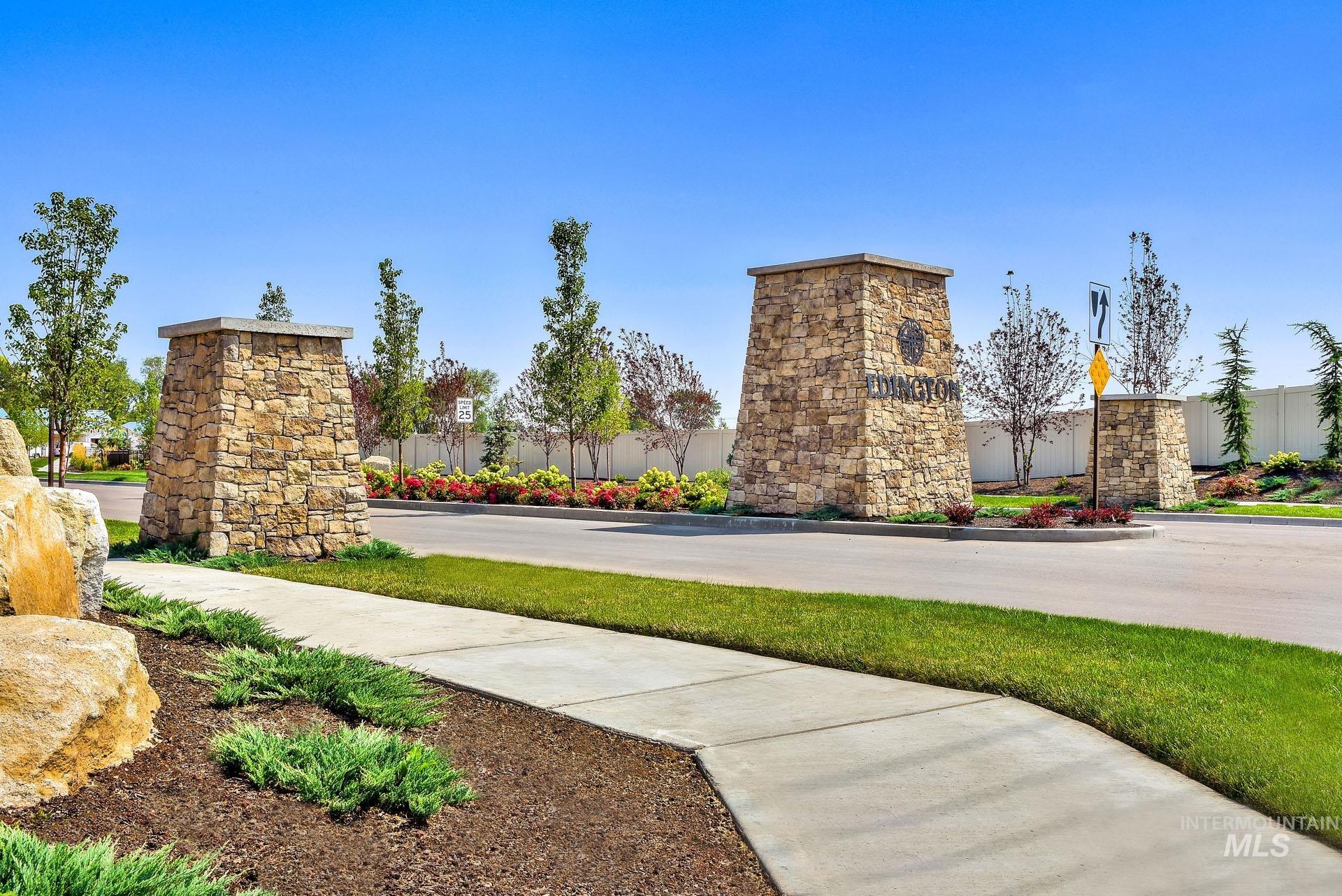 1465 W Woodpine St, Meridian, Idaho 83646, 3 Bedrooms, 2.5 Bathrooms, Residential For Sale, Price $437,600,MLS 98897576