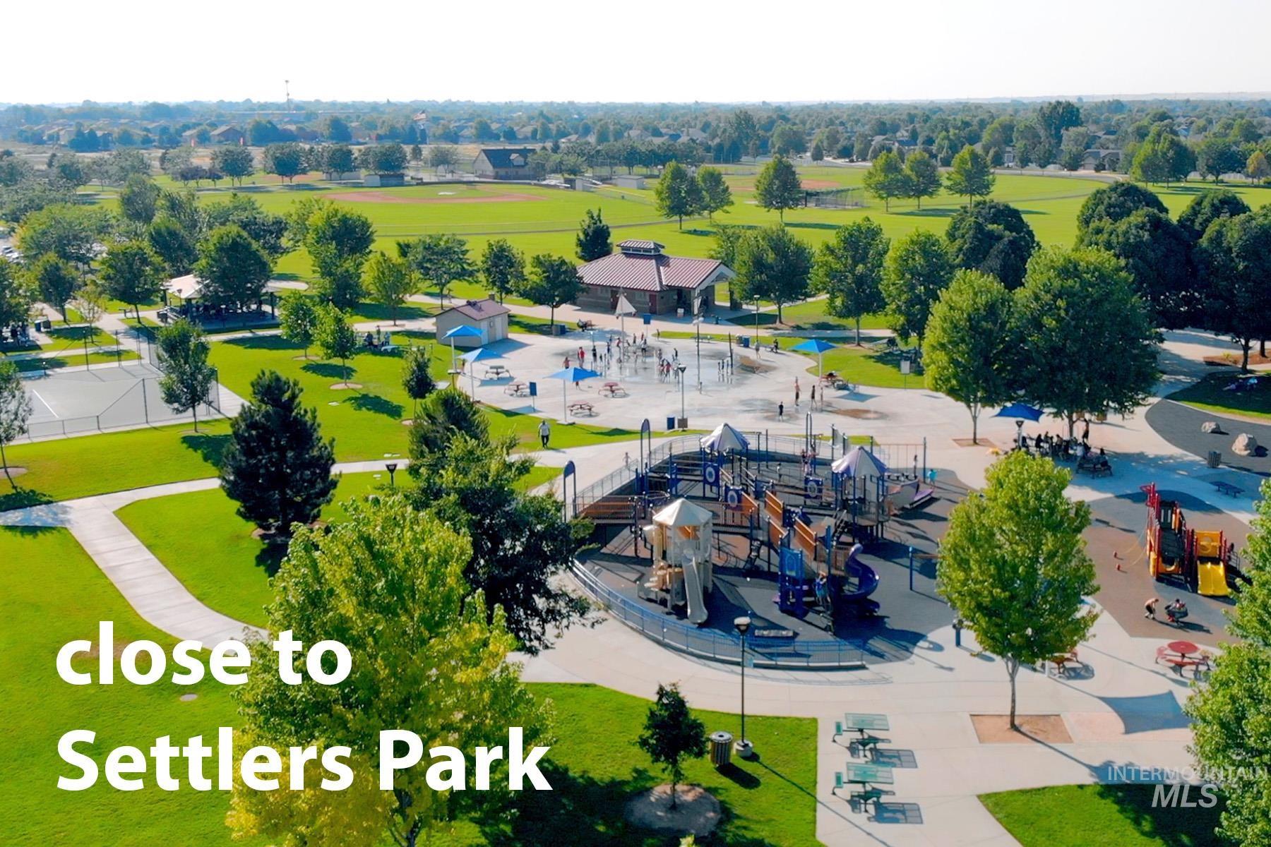 1465 W Woodpine St, Meridian, Idaho 83646, 3 Bedrooms, 2.5 Bathrooms, Residential For Sale, Price $437,600,MLS 98897576