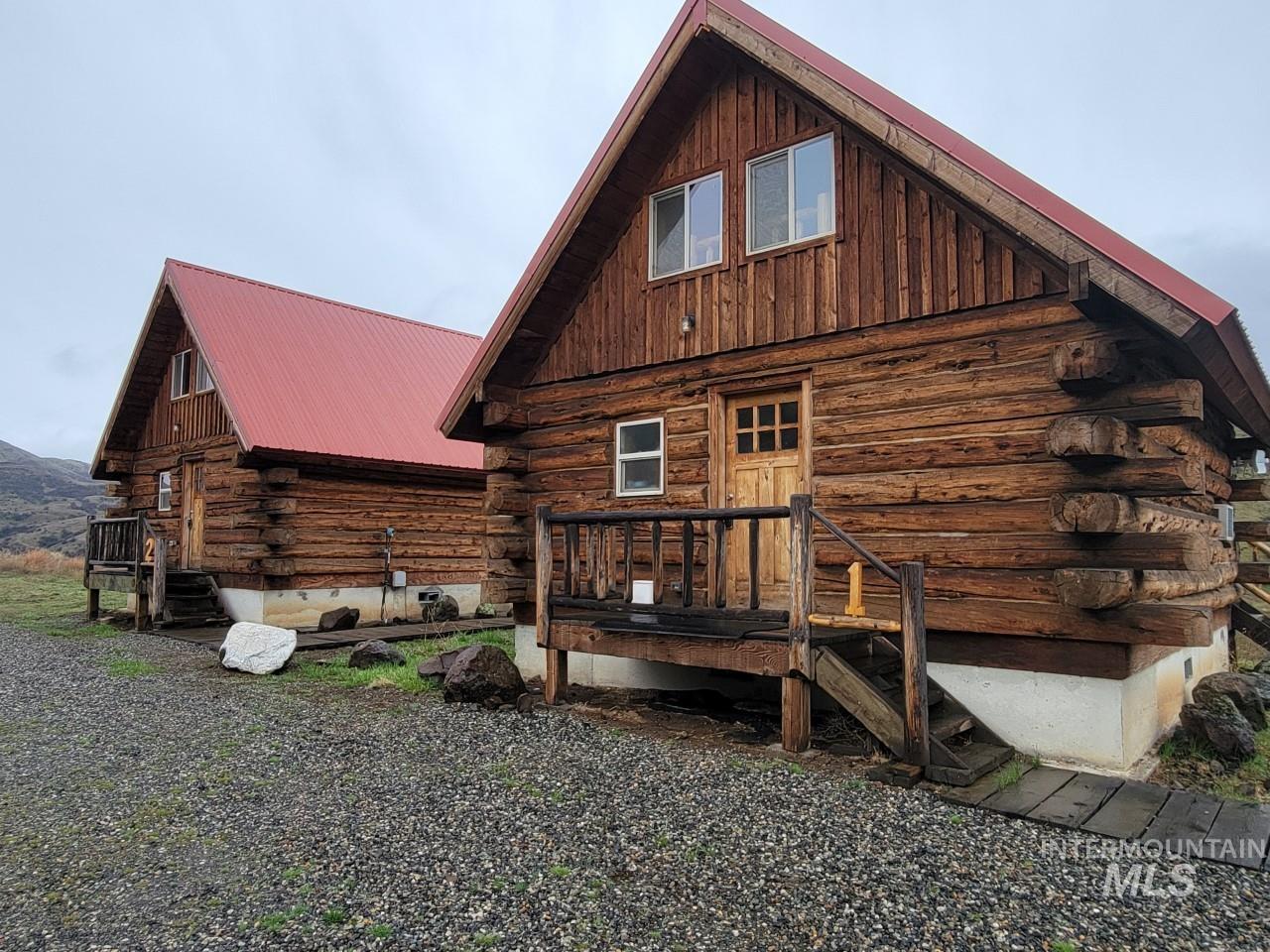 125 Hoots Lane, White Bird, Idaho 83554, 19 Bedrooms, 18 Rooms, Business/Commercial For Sale, Price $2,500,000,MLS 98897683