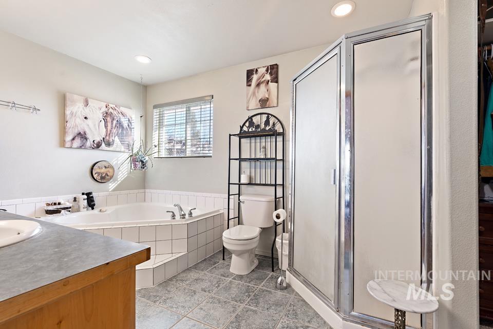 2960 Lytle Blvd, Nyssa, Oregon 97913, 3 Bedrooms, 2 Bathrooms, Residential For Sale, Price $750,000,MLS 98897823