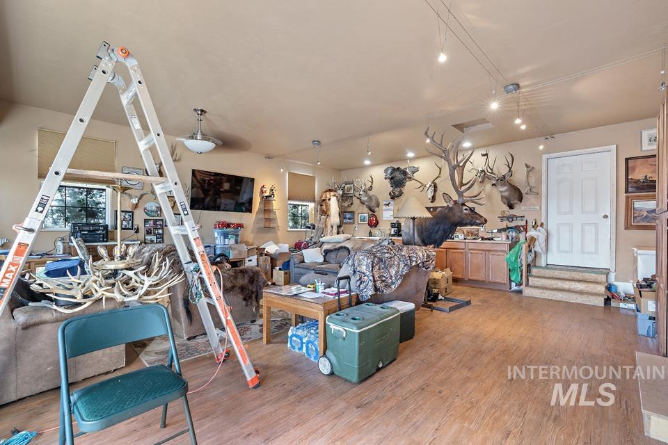 2960 Lytle Blvd, Nyssa, Oregon 97913, 3 Bedrooms, 2 Bathrooms, Residential For Sale, Price $750,000,MLS 98897823