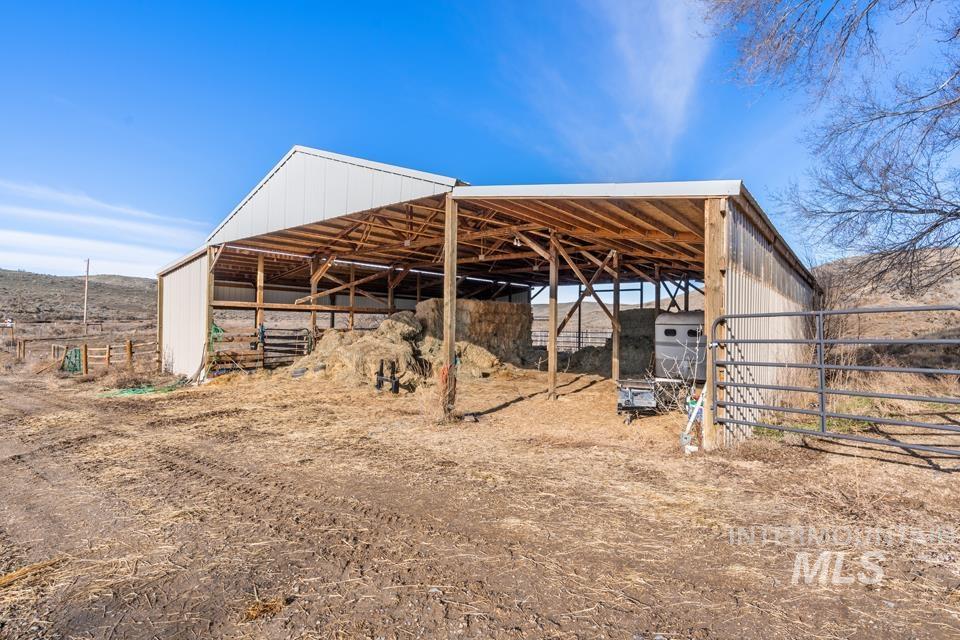 2960 Lytle Blvd, Nyssa, Oregon 97913, 3 Bedrooms, 2 Bathrooms, Residential For Sale, Price $750,000,MLS 98897823