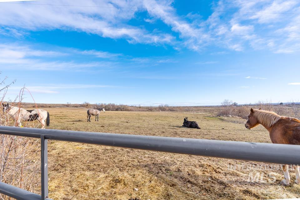 2960 Lytle Blvd, Nyssa, Oregon 97913, 3 Bedrooms, 2 Bathrooms, Residential For Sale, Price $750,000,MLS 98897823