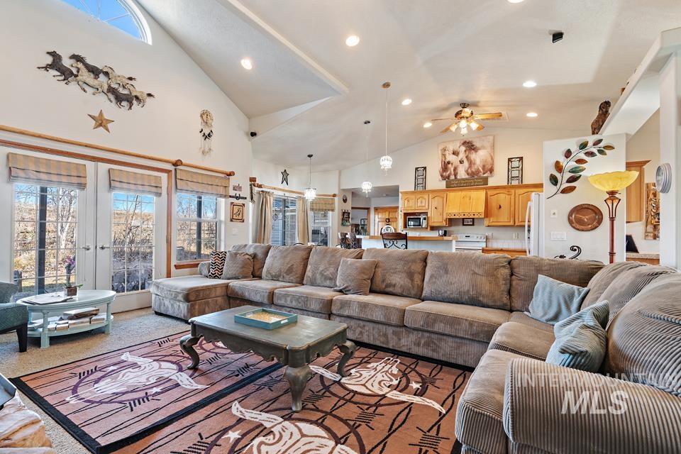 2960 Lytle Blvd, Nyssa, Oregon 97913, 3 Bedrooms, 2 Bathrooms, Residential For Sale, Price $750,000,MLS 98897823