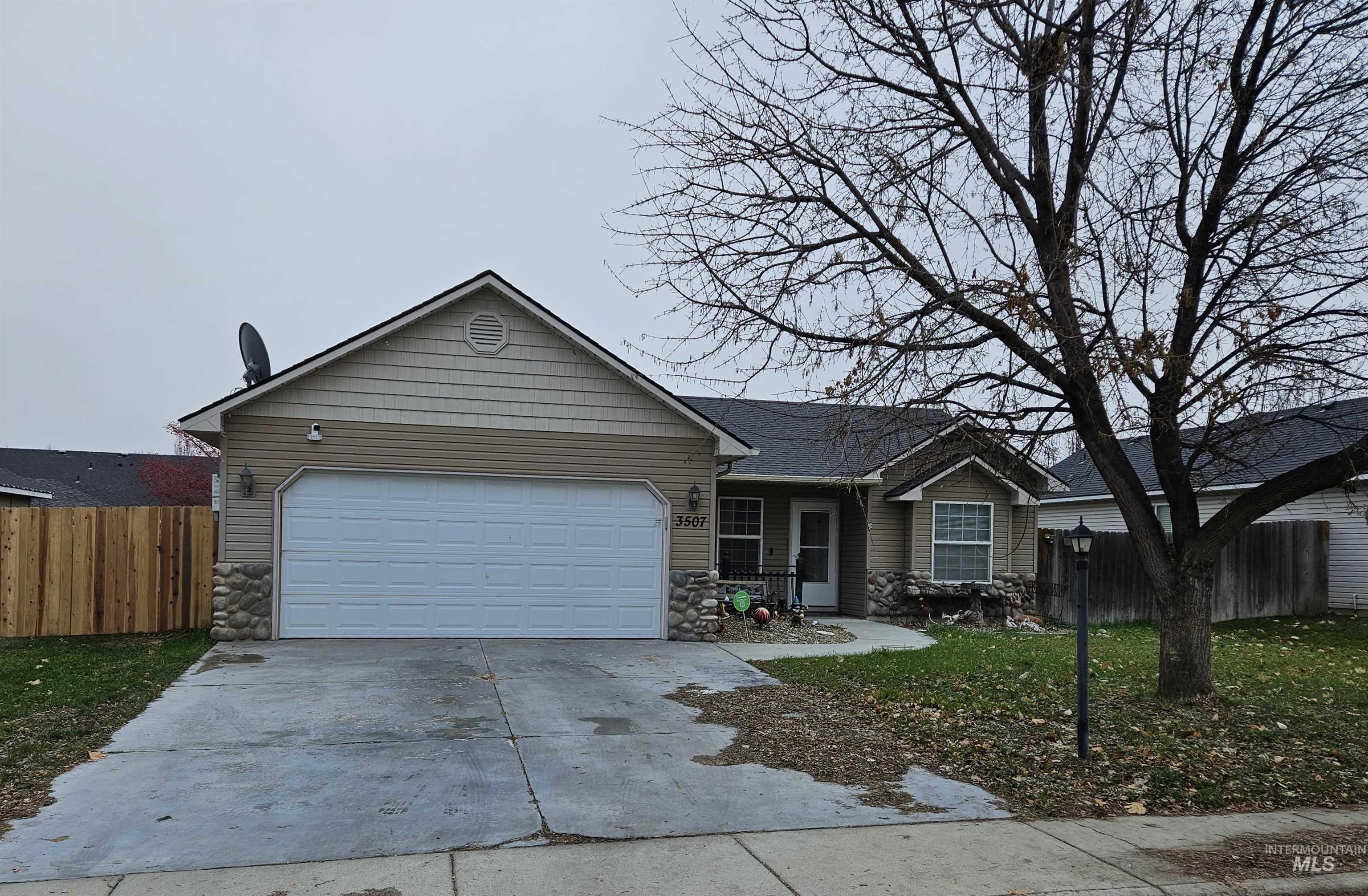 3507 Manchester Dr., Caldwell, Idaho 83605, 3 Bedrooms, 2 Bathrooms, Residential For Sale, Price $338,888,MLS 98898210